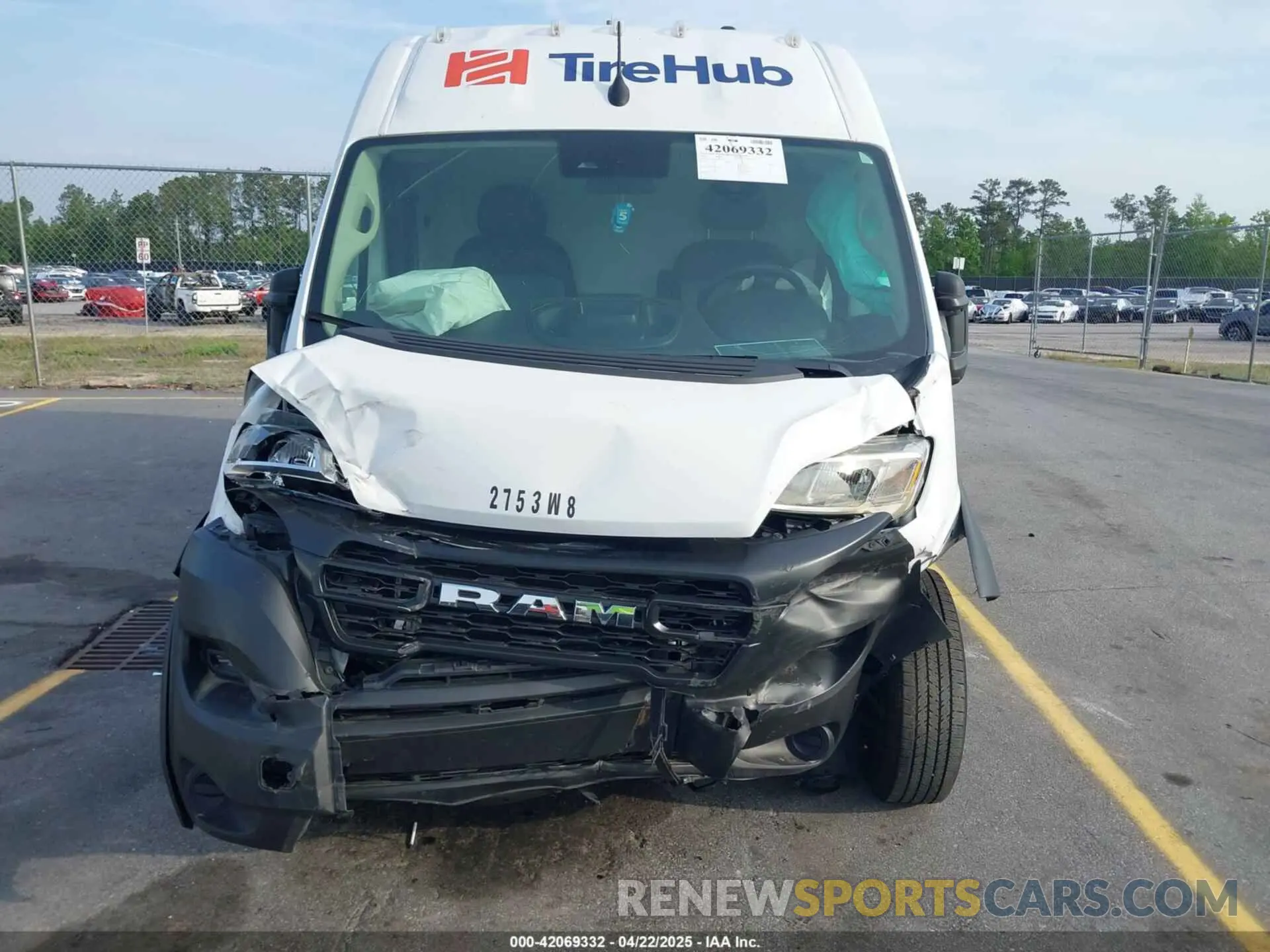 13 Photograph of a damaged car 3C6MRVHG7PE509176 RAM PROMASTER 3500 2023