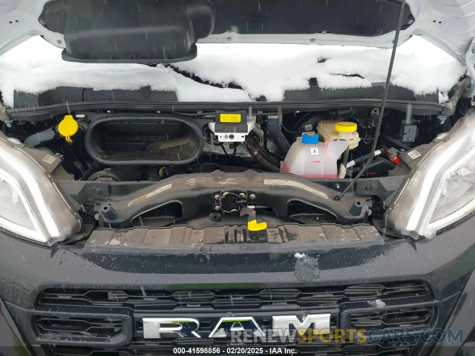 10 Photograph of a damaged car 3C6MRVHG8PE592665 RAM PROMASTER 3500 2023
