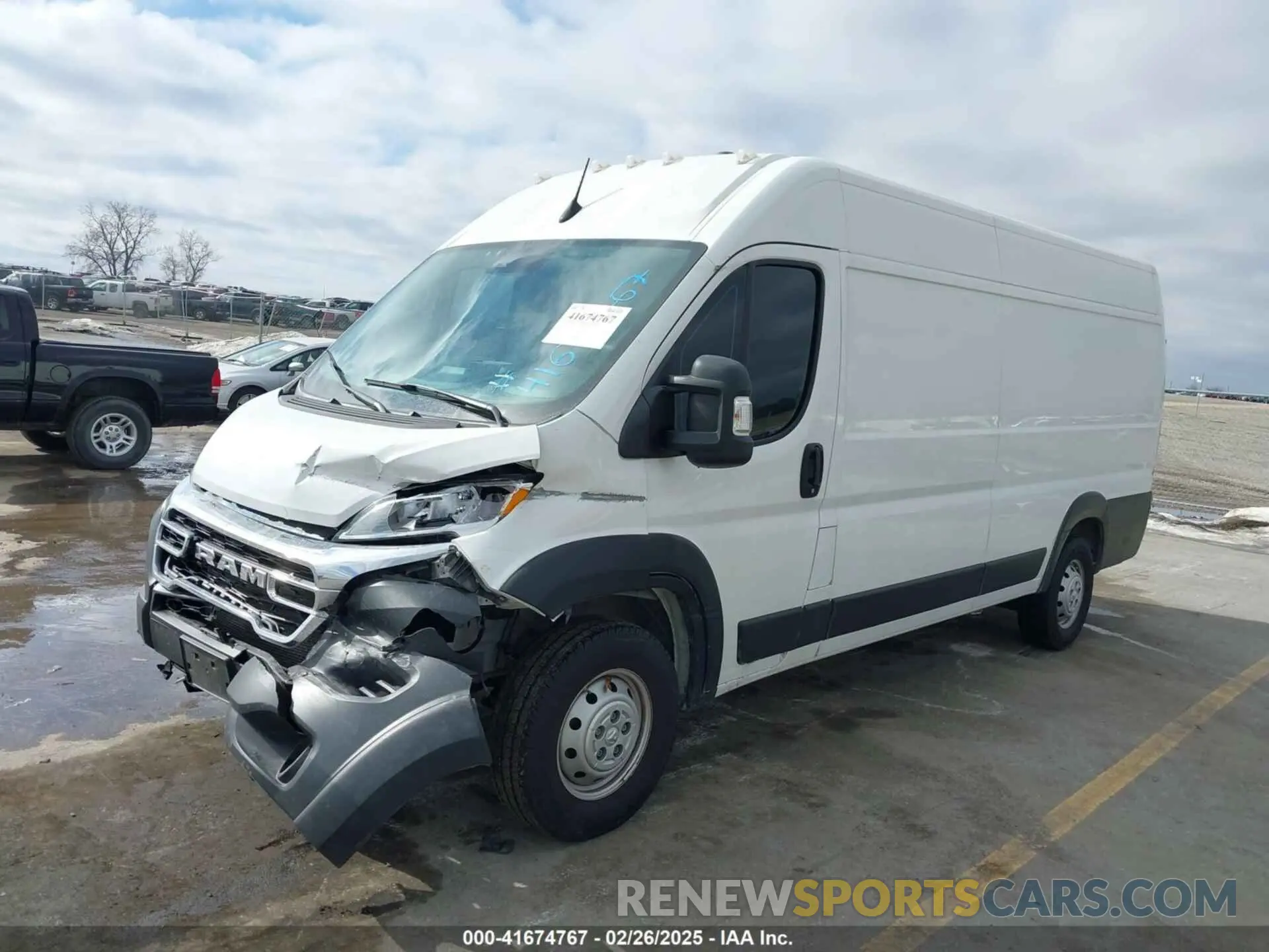 18 Photograph of a damaged car 3C6MRVJG3PE530178 RAM PROMASTER 3500 2023