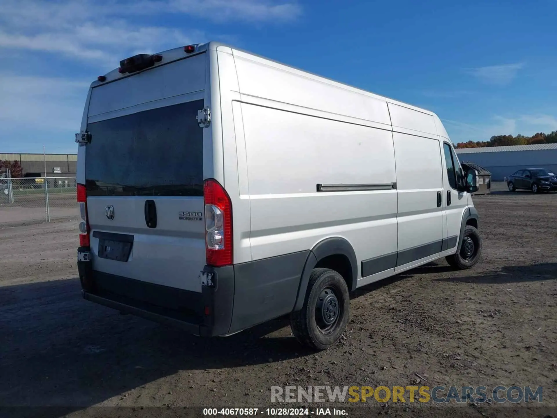 4 Photograph of a damaged car 3C6MRVJG5PE501250 RAM PROMASTER 3500 2023