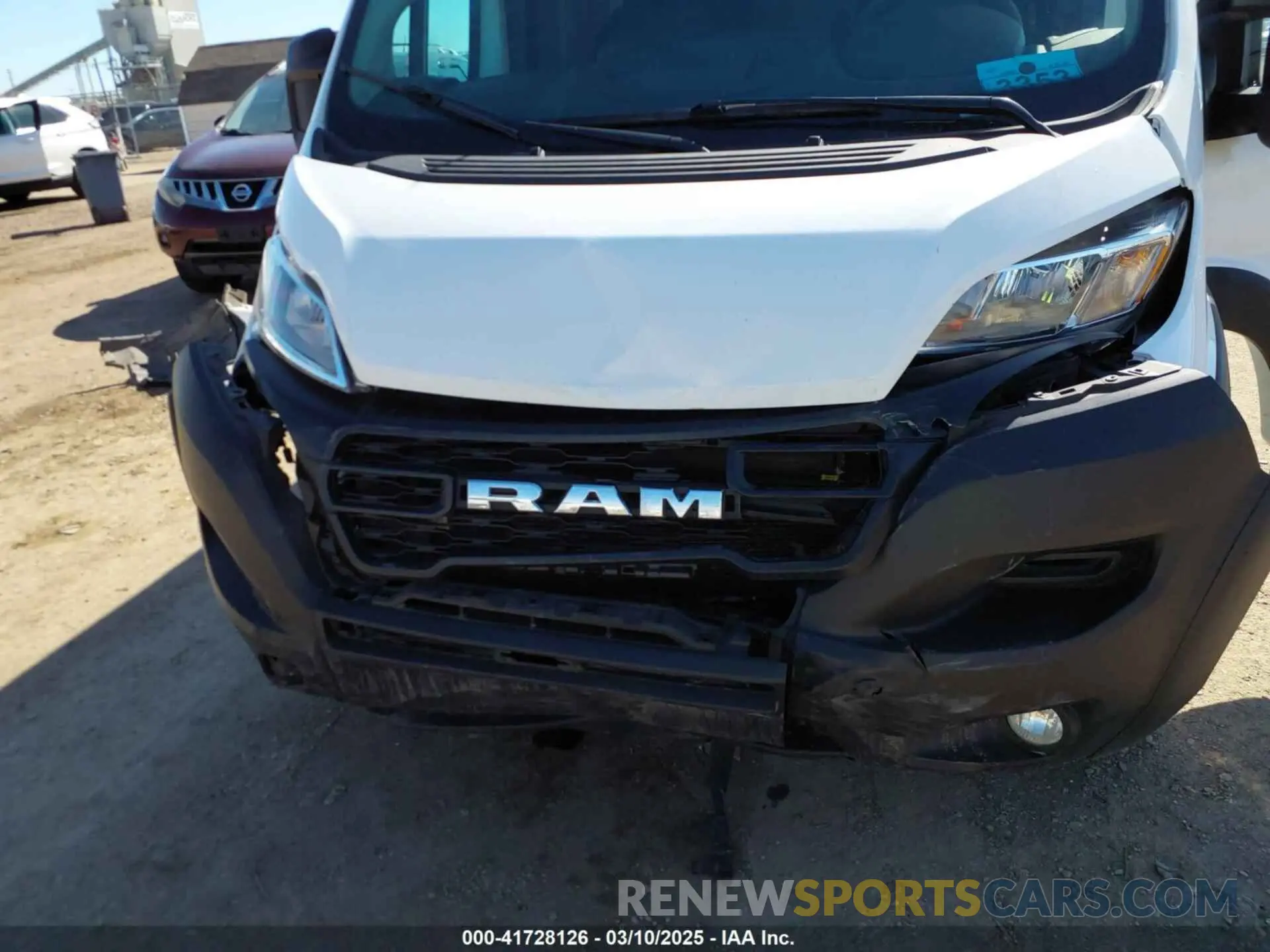 18 Photograph of a damaged car 3C6MRVJG6PE512967 RAM PROMASTER 3500 2023