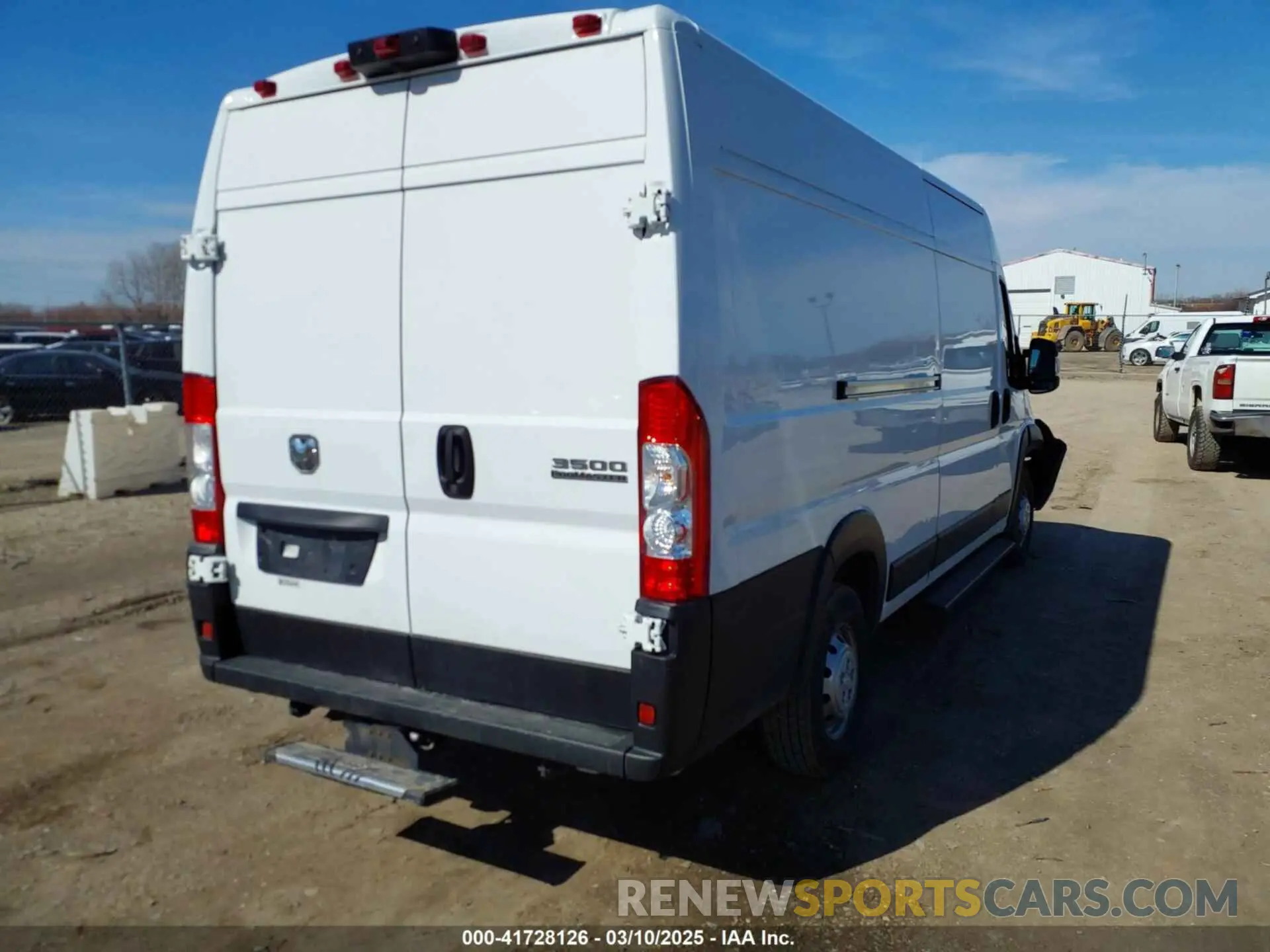 4 Photograph of a damaged car 3C6MRVJG6PE512967 RAM PROMASTER 3500 2023