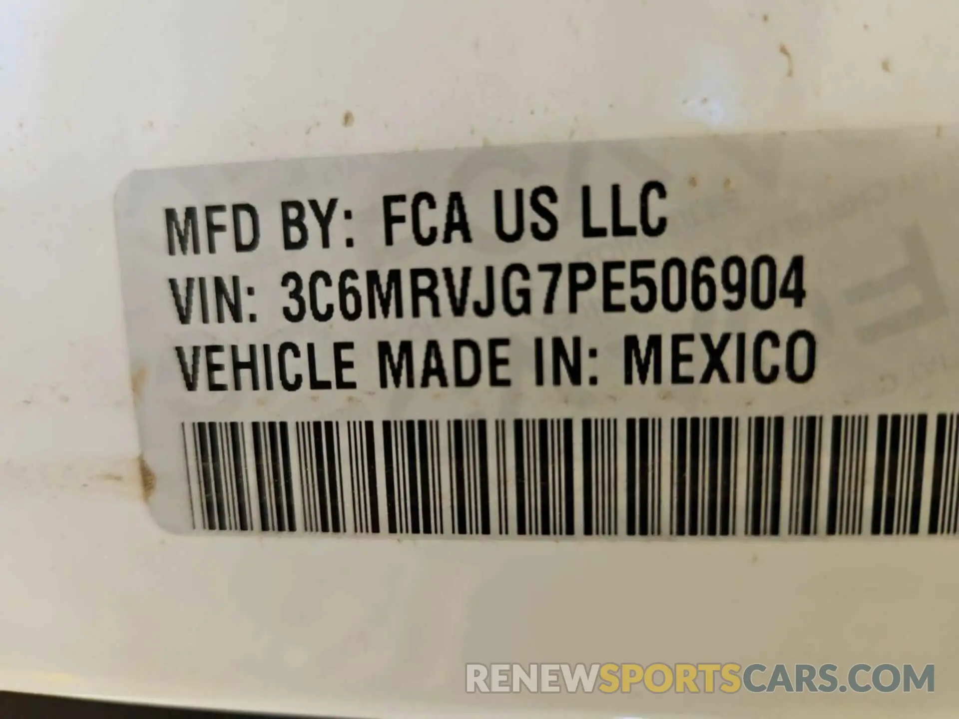 16 Photograph of a damaged car 3C6MRVJG7PE506904 RAM PROMASTER 3500 2023