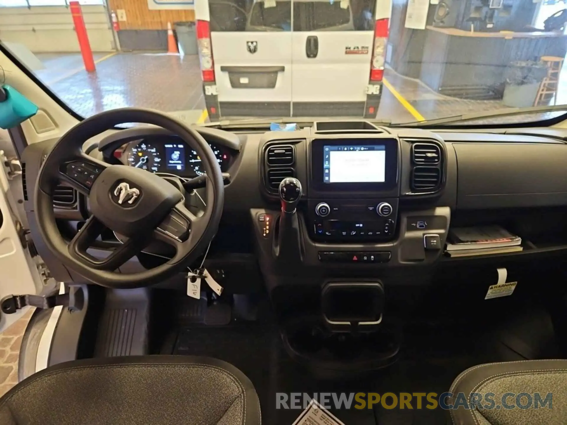 30 Photograph of a damaged car 3C6MRVJG7PE506904 RAM PROMASTER 3500 2023