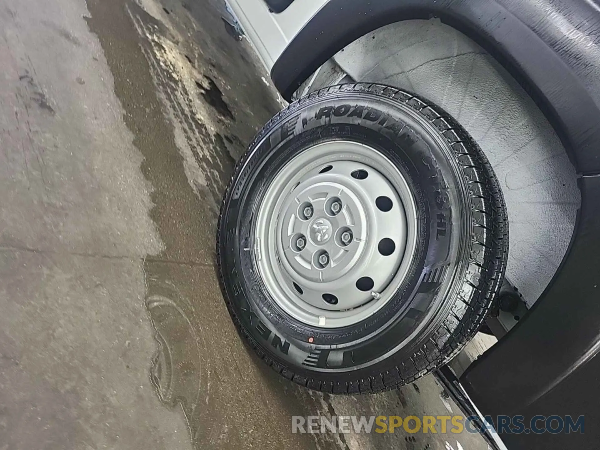 1 Photograph of a damaged car 3C6MRVJG7PE506918 RAM PROMASTER 3500 2023
