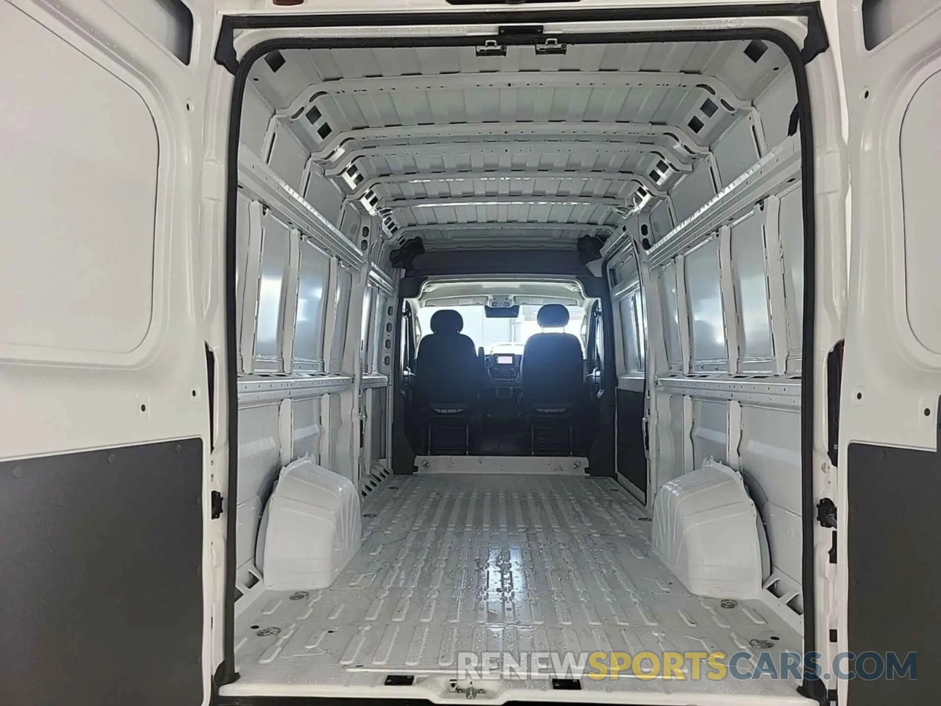3 Photograph of a damaged car 3C6MRVJG7PE506918 RAM PROMASTER 3500 2023