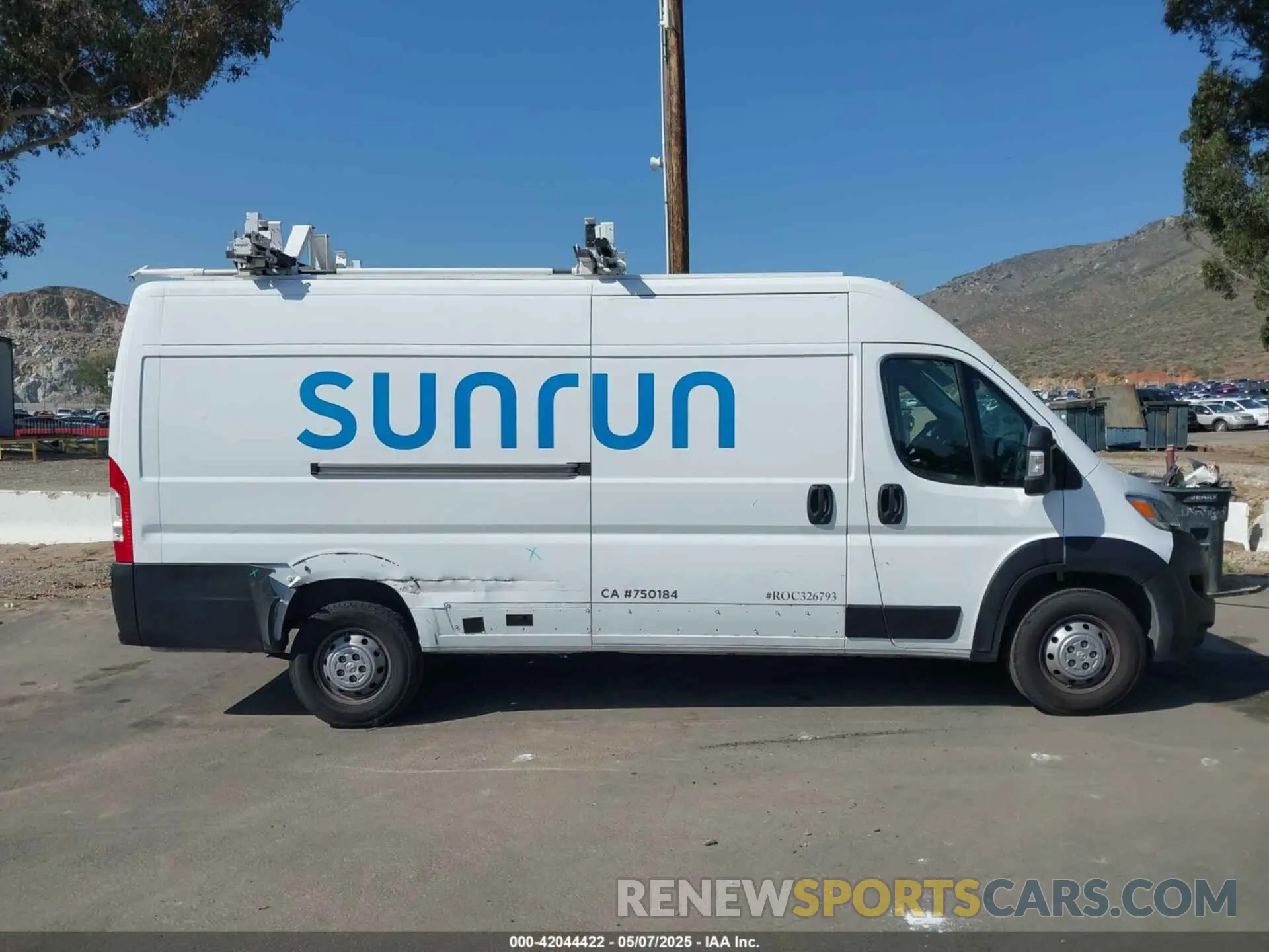 13 Photograph of a damaged car 3C6MRVJG7PE536680 RAM PROMASTER 3500 2023