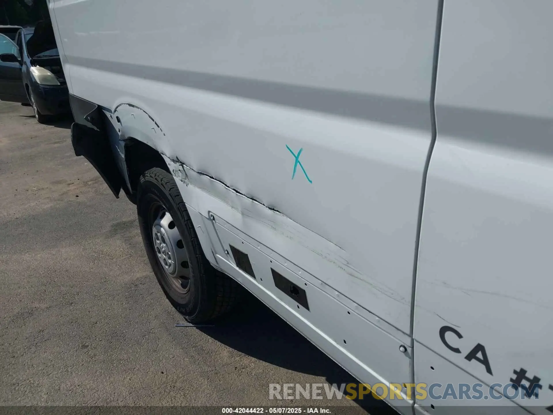 18 Photograph of a damaged car 3C6MRVJG7PE536680 RAM PROMASTER 3500 2023