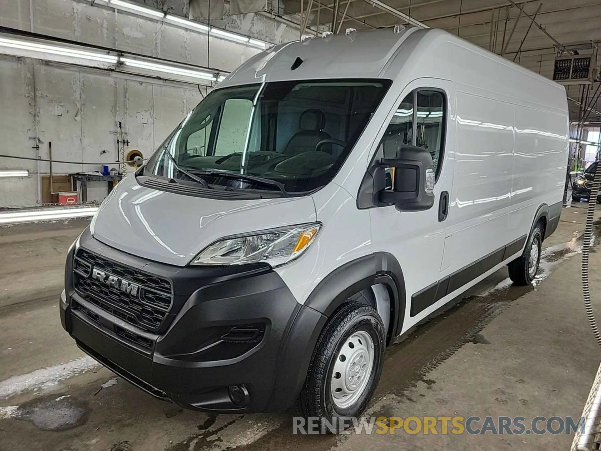 3 Photograph of a damaged car 3C6MRVJG8PE506913 RAM PROMASTER 3500 2023