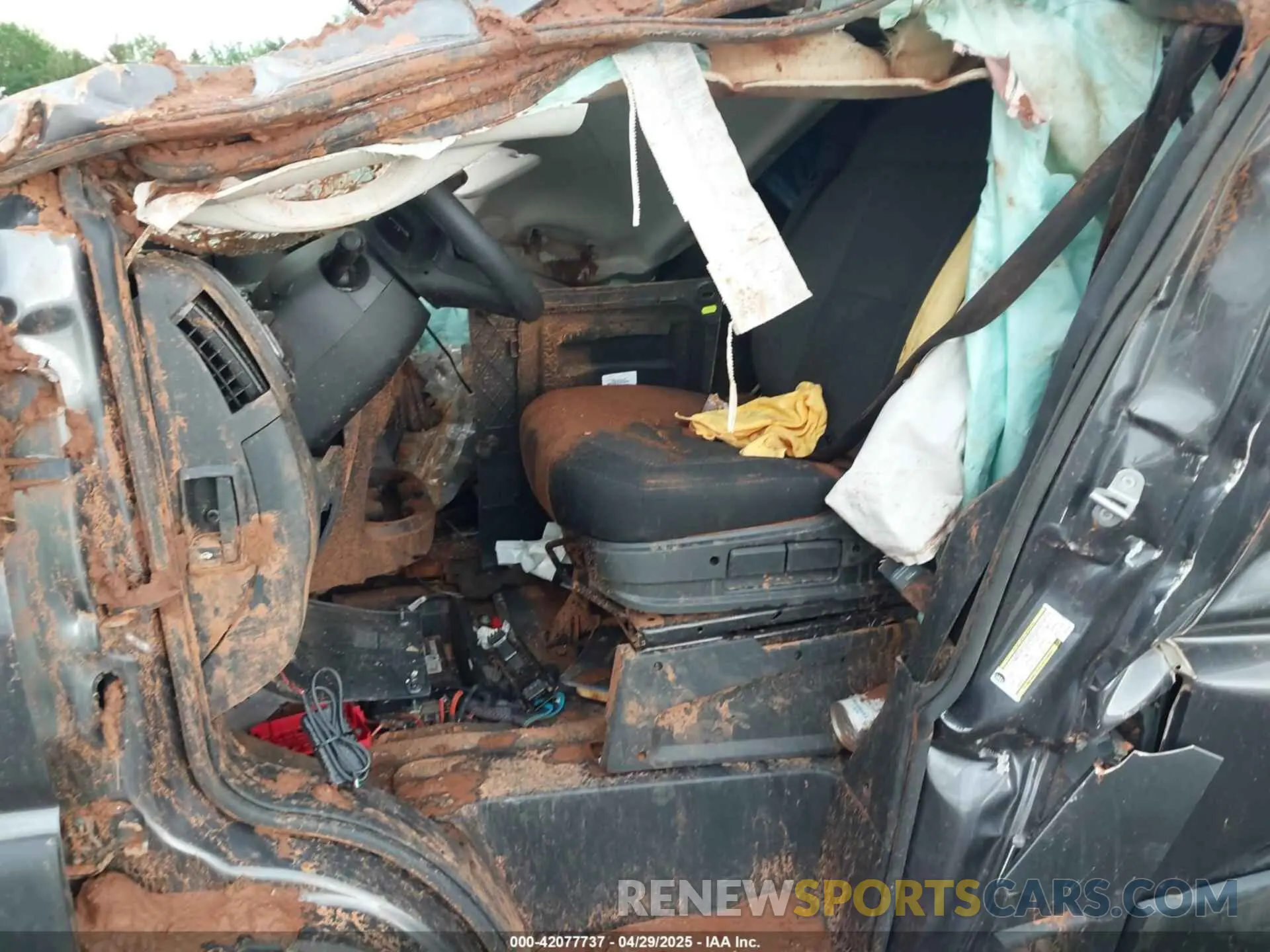 5 Photograph of a damaged car 3C6MRVJG8PE574547 RAM PROMASTER 3500 2023