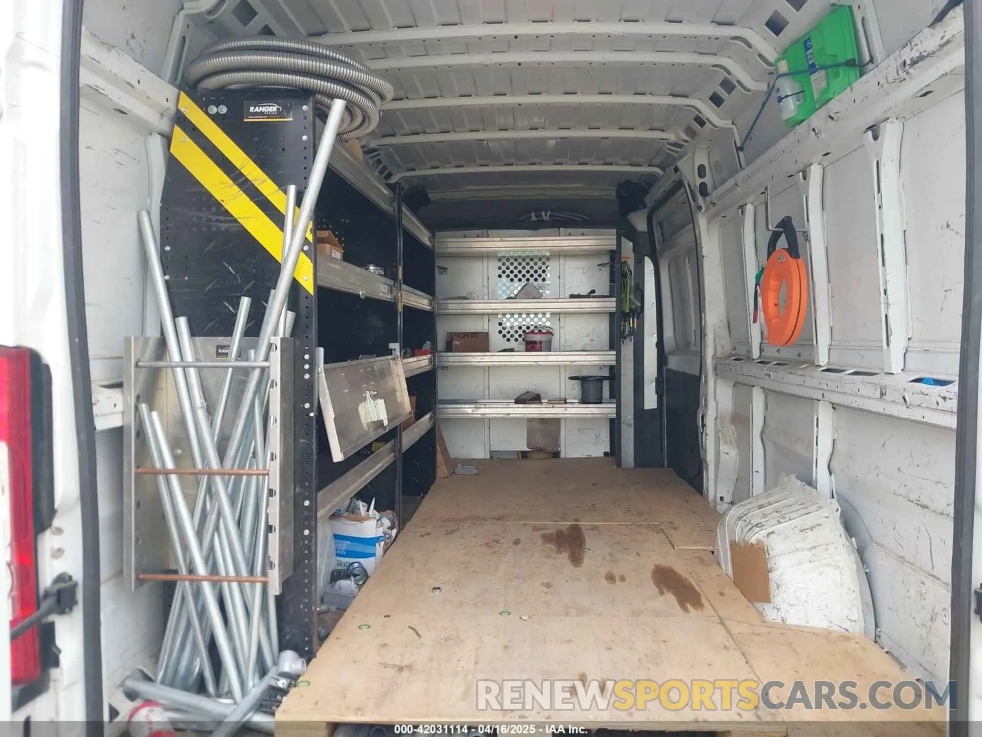 8 Photograph of a damaged car 3C6MRVJG9PE514115 RAM PROMASTER 3500 2023