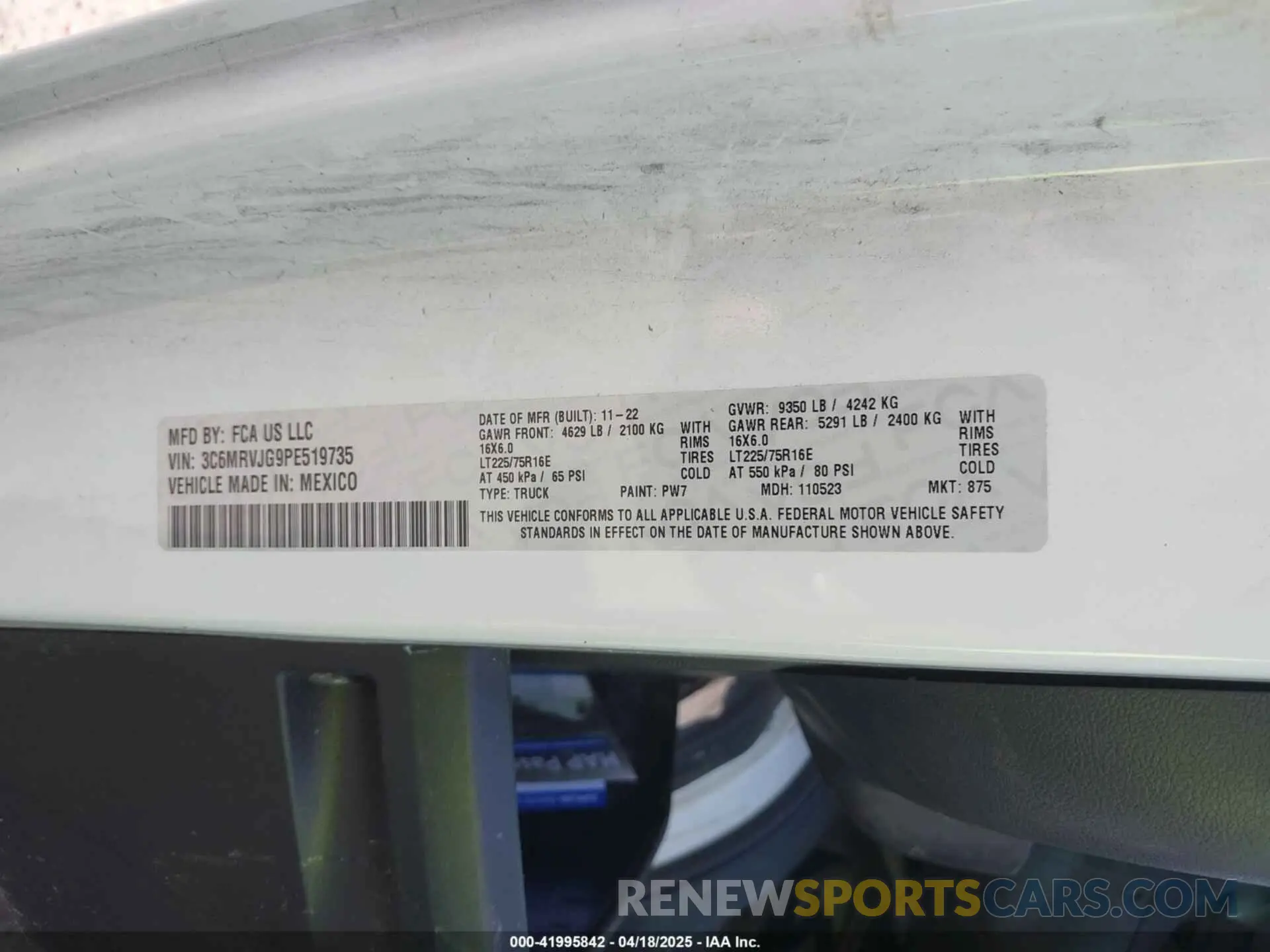 9 Photograph of a damaged car 3C6MRVJG9PE519735 RAM PROMASTER 3500 2023