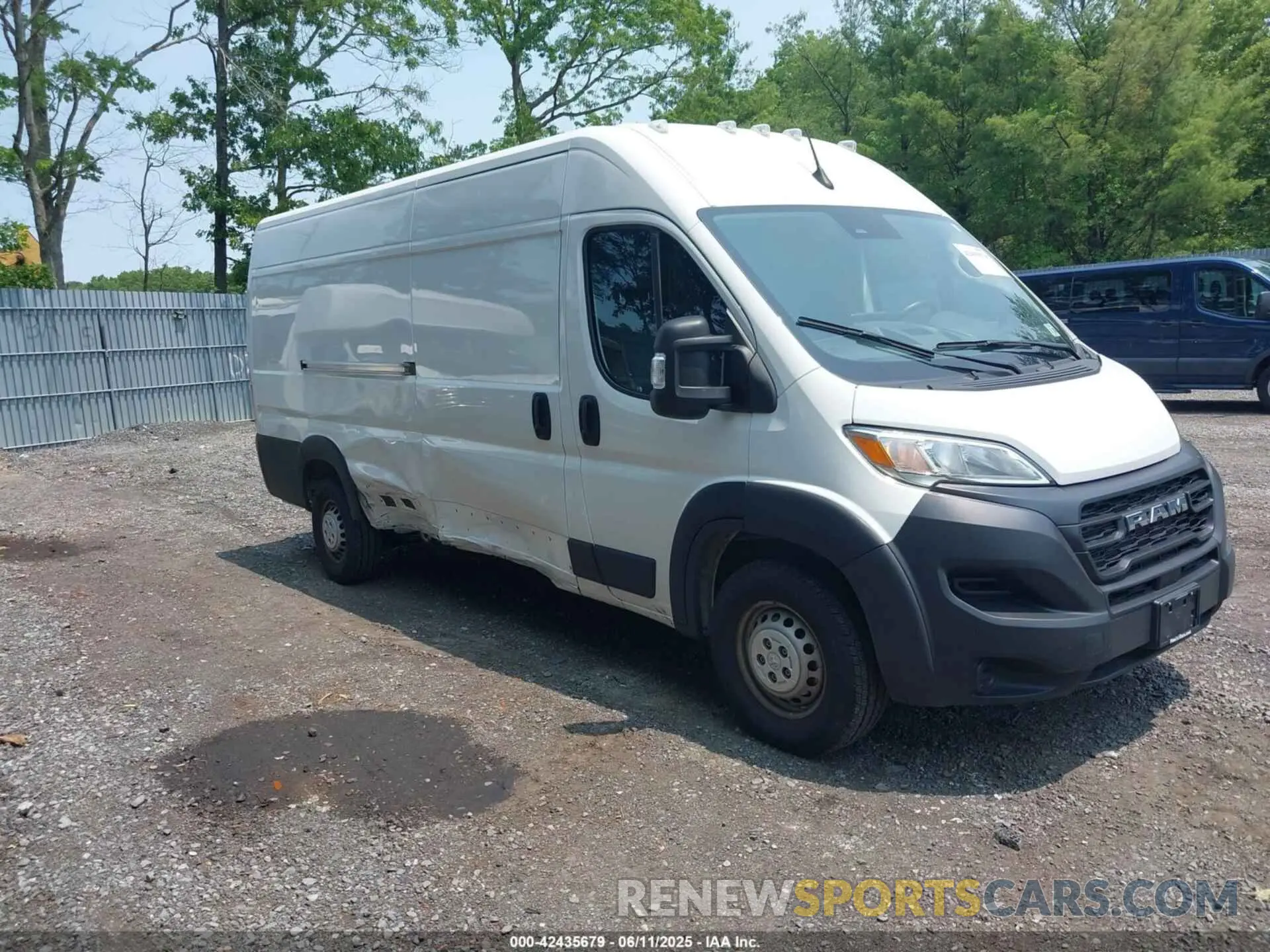 1 Photograph of a damaged car 3C6MRVJG4RE140550 RAM PROMASTER 3500 2024
