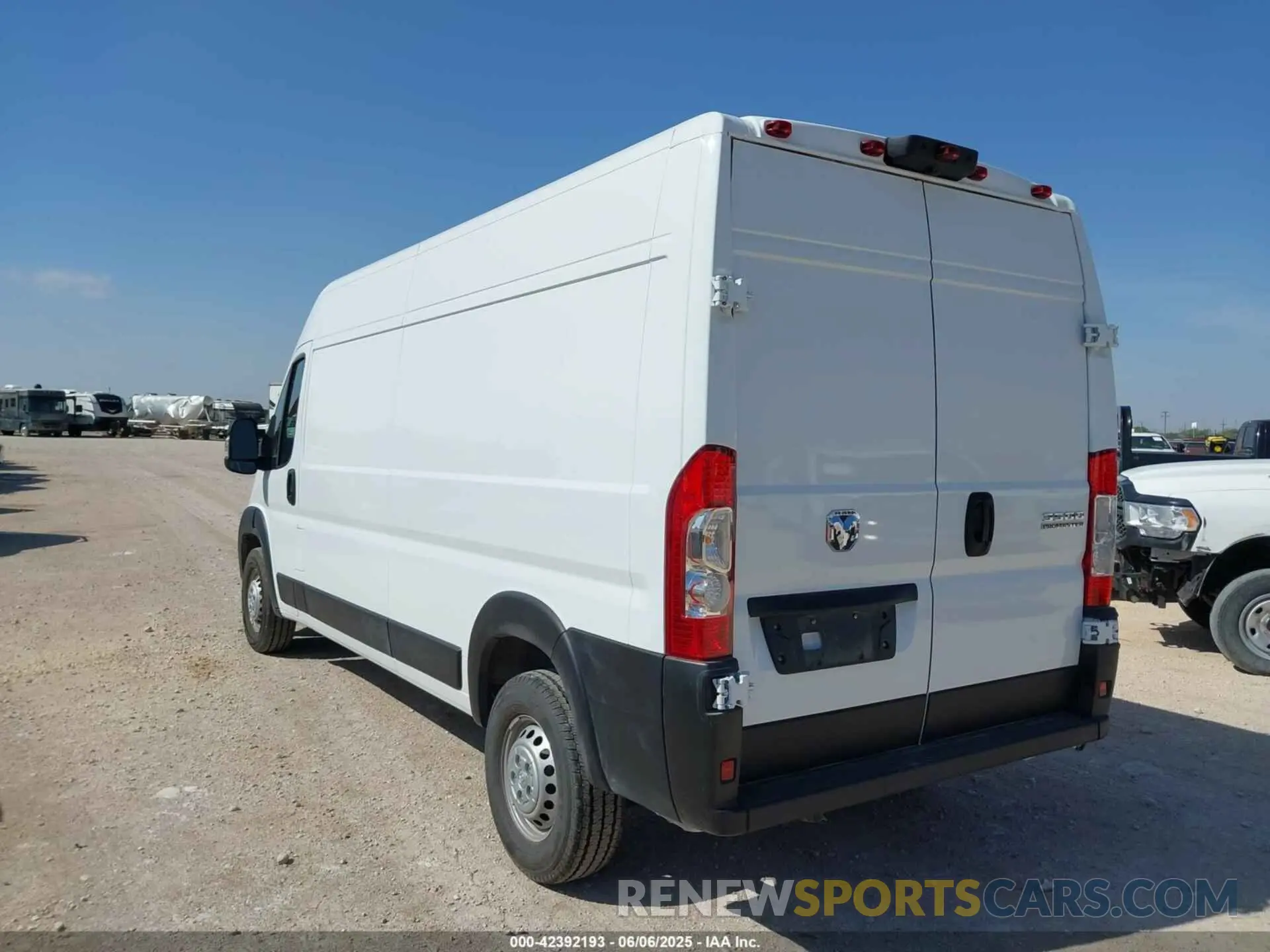 3 Photograph of a damaged car 3C6MRVHG6SE546311 RAM PROMASTER 3500 2025