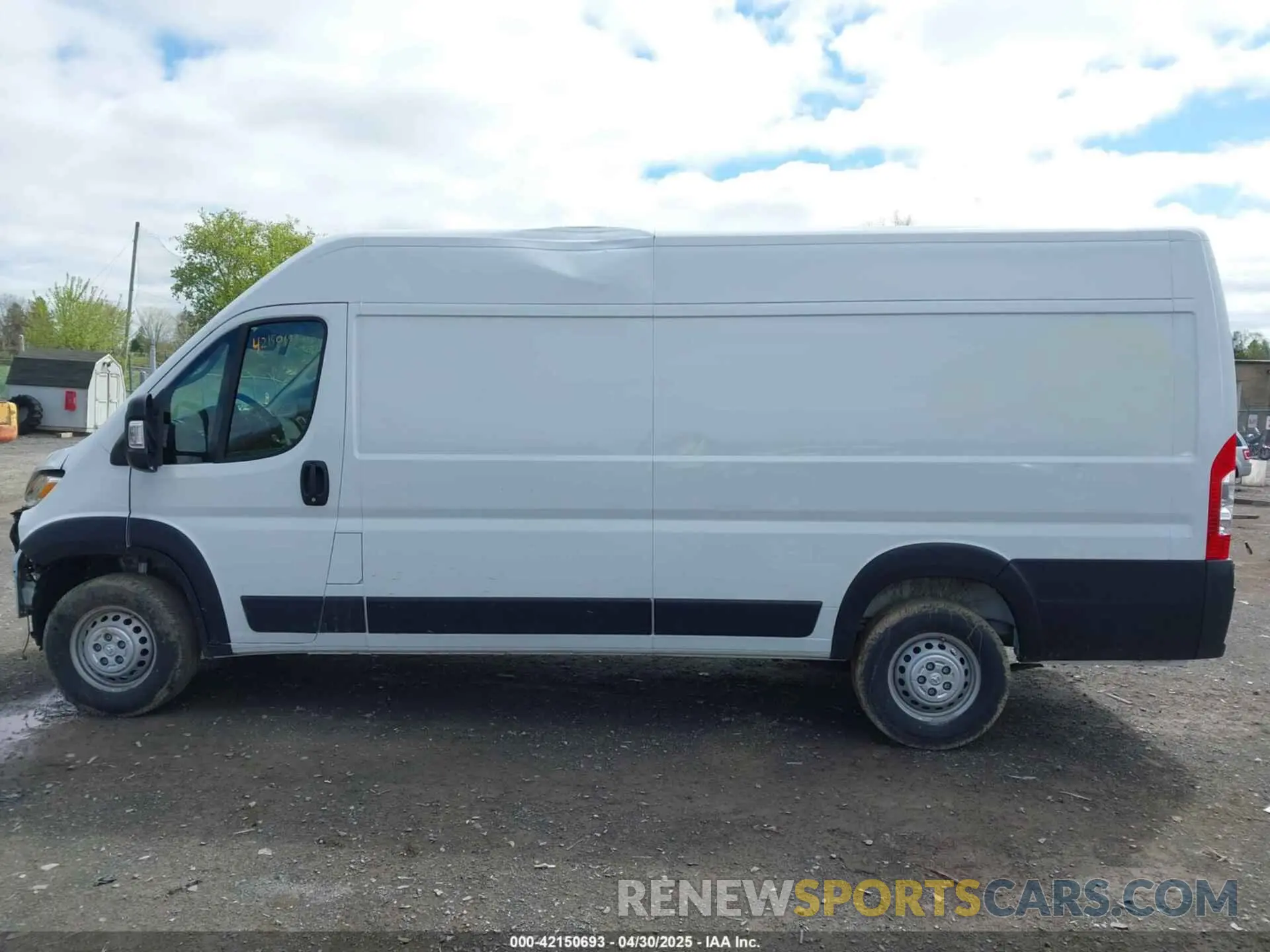 15 Photograph of a damaged car 3C6MRVJG3SE504821 RAM PROMASTER 3500 2025