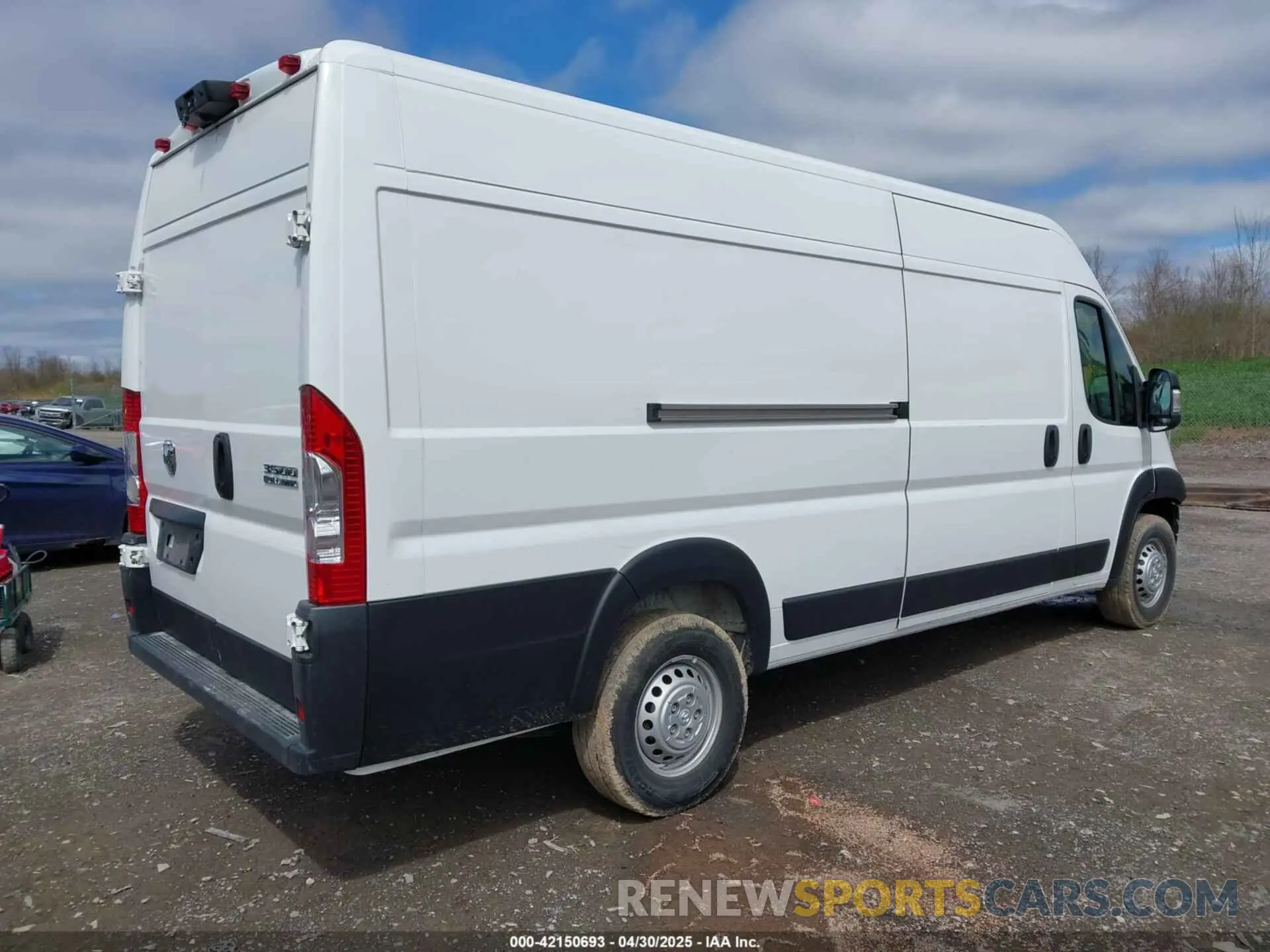 4 Photograph of a damaged car 3C6MRVJG3SE504821 RAM PROMASTER 3500 2025