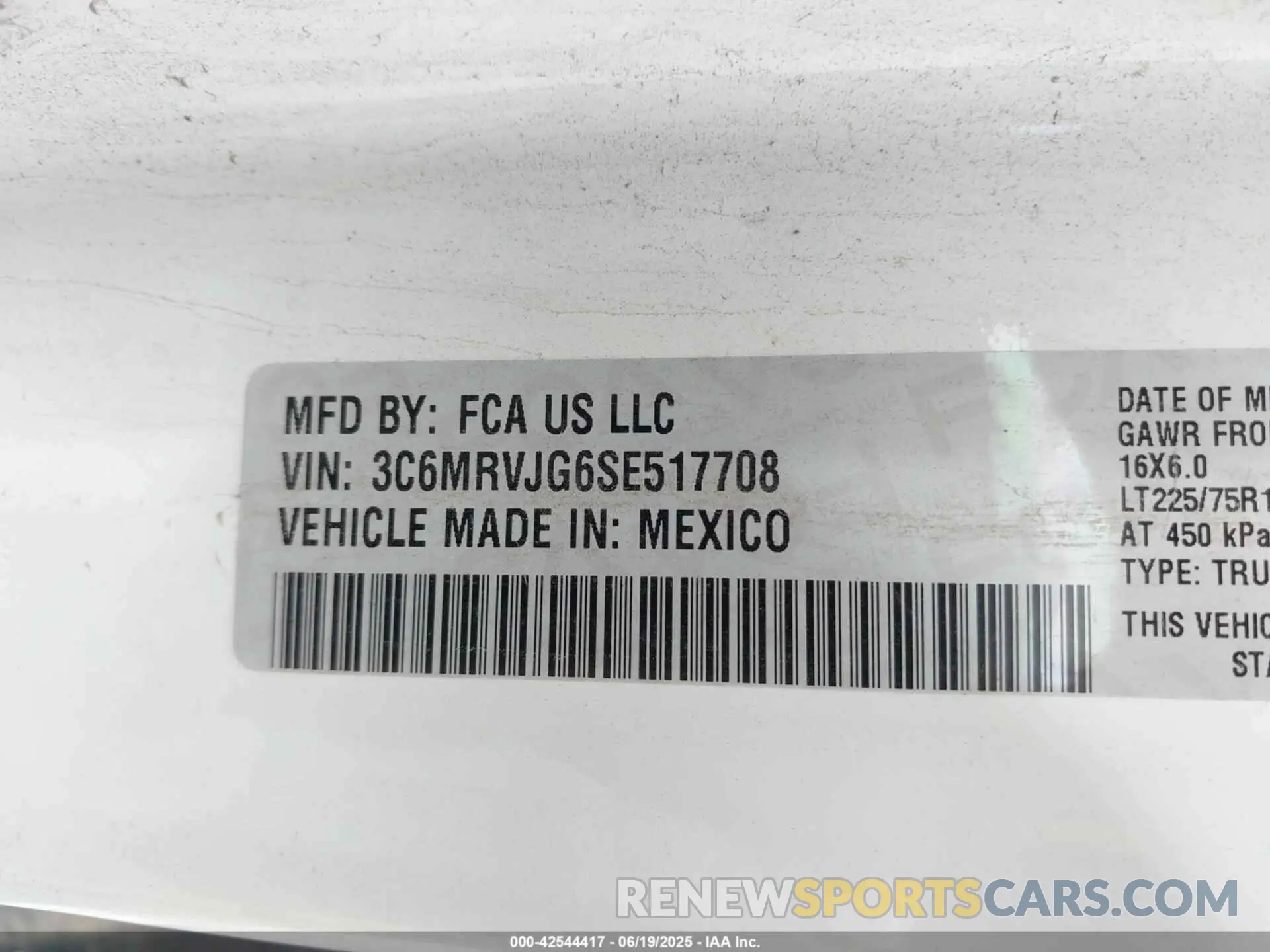 9 Photograph of a damaged car 3C6MRVJG6SE517708 RAM PROMASTER 3500 2025