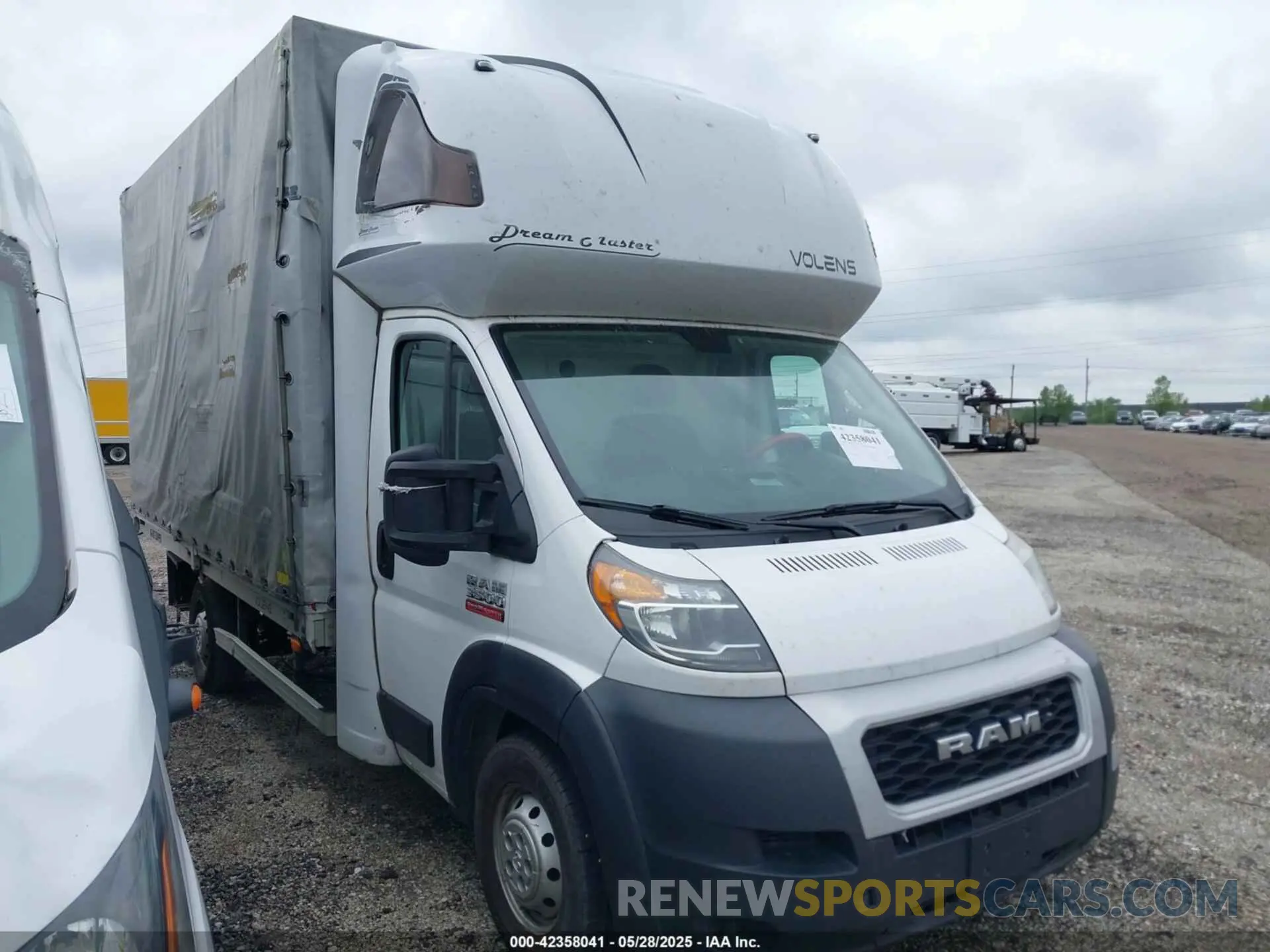 1 Photograph of a damaged car 3C7WRVLG9KE535850 RAM PROMASTER 3500 CUTAWAY 2019