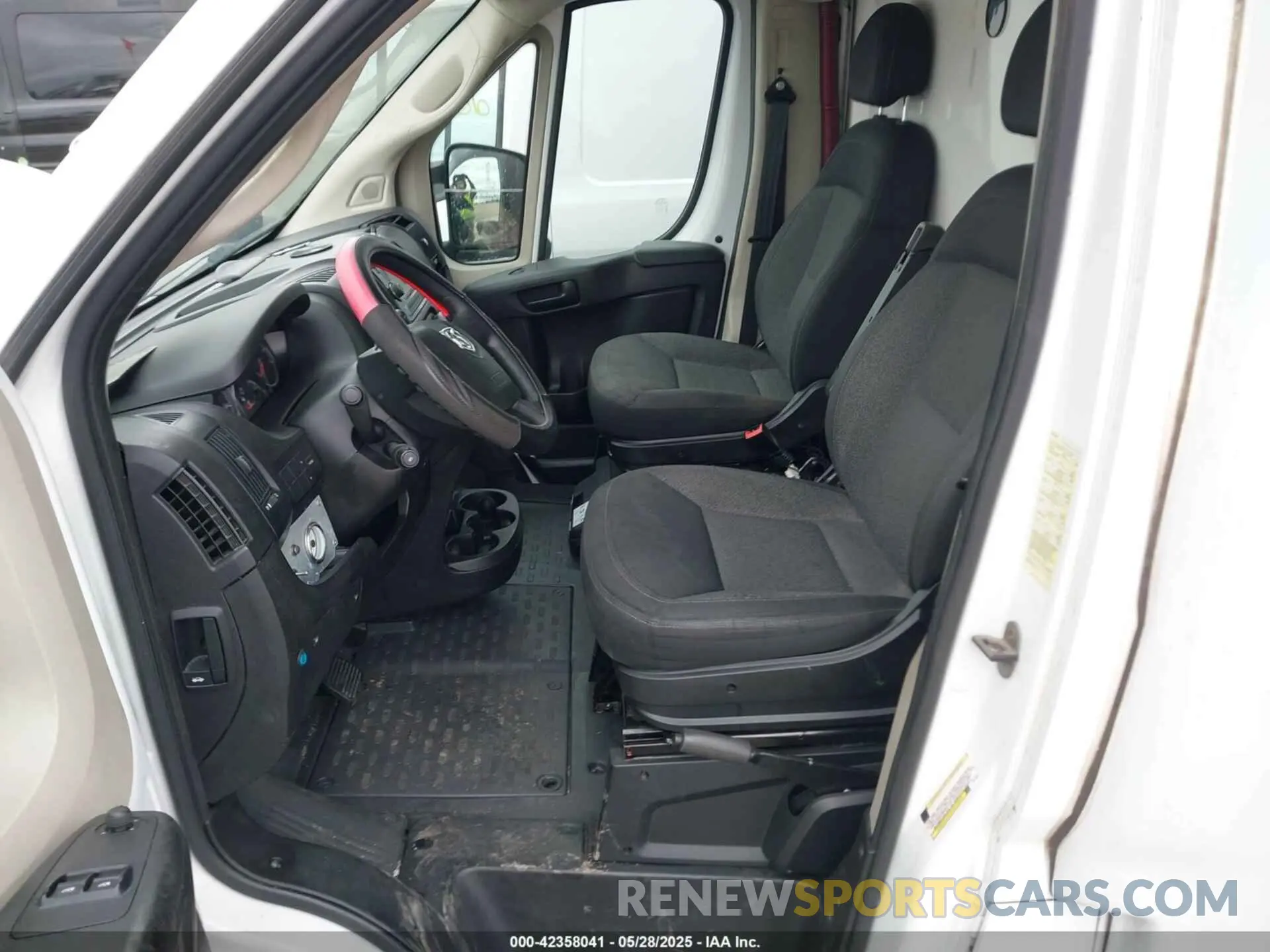 7 Photograph of a damaged car 3C7WRVLG9KE535850 RAM PROMASTER 3500 CUTAWAY 2019