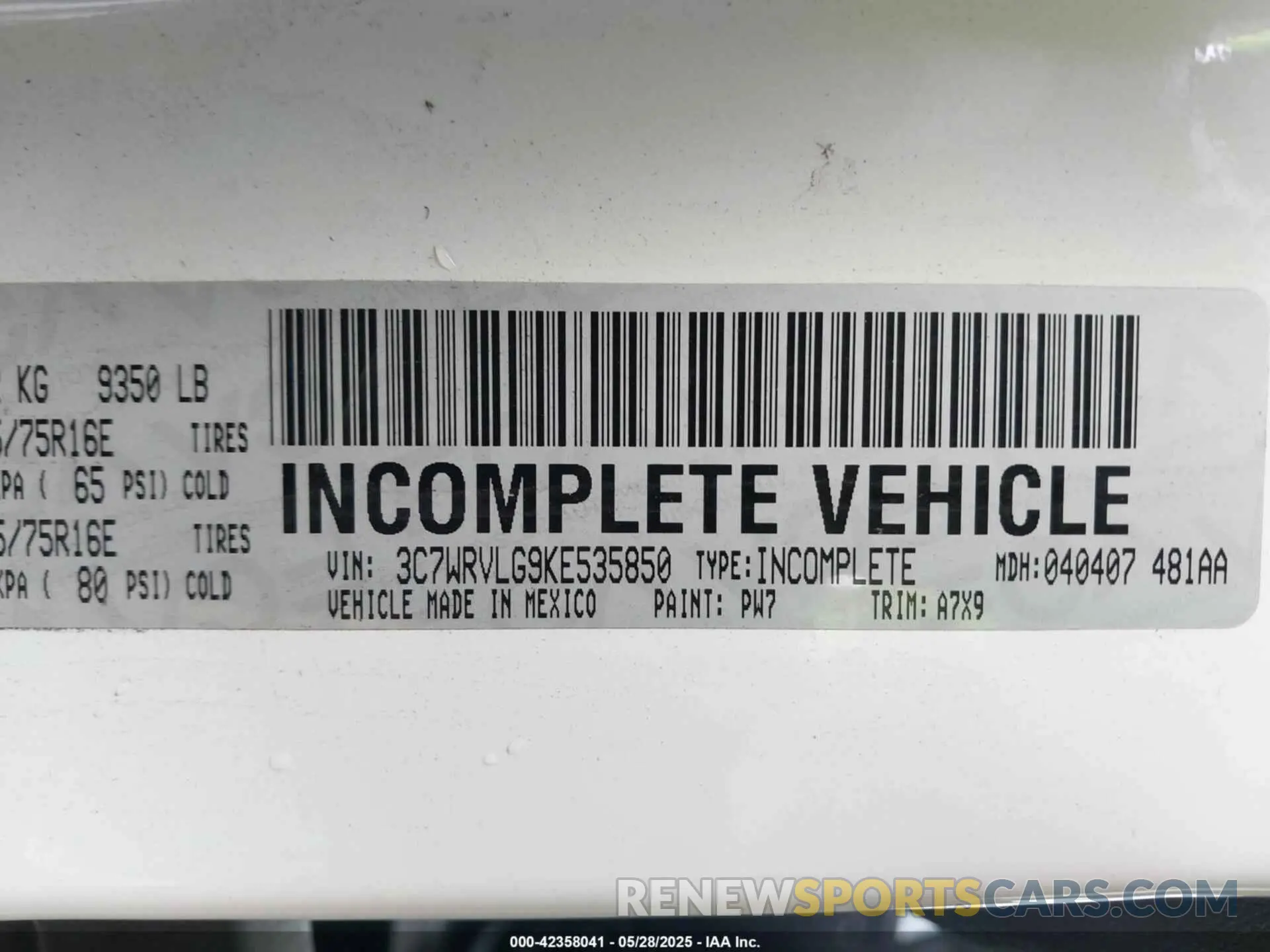 8 Photograph of a damaged car 3C7WRVLG9KE535850 RAM PROMASTER 3500 CUTAWAY 2019