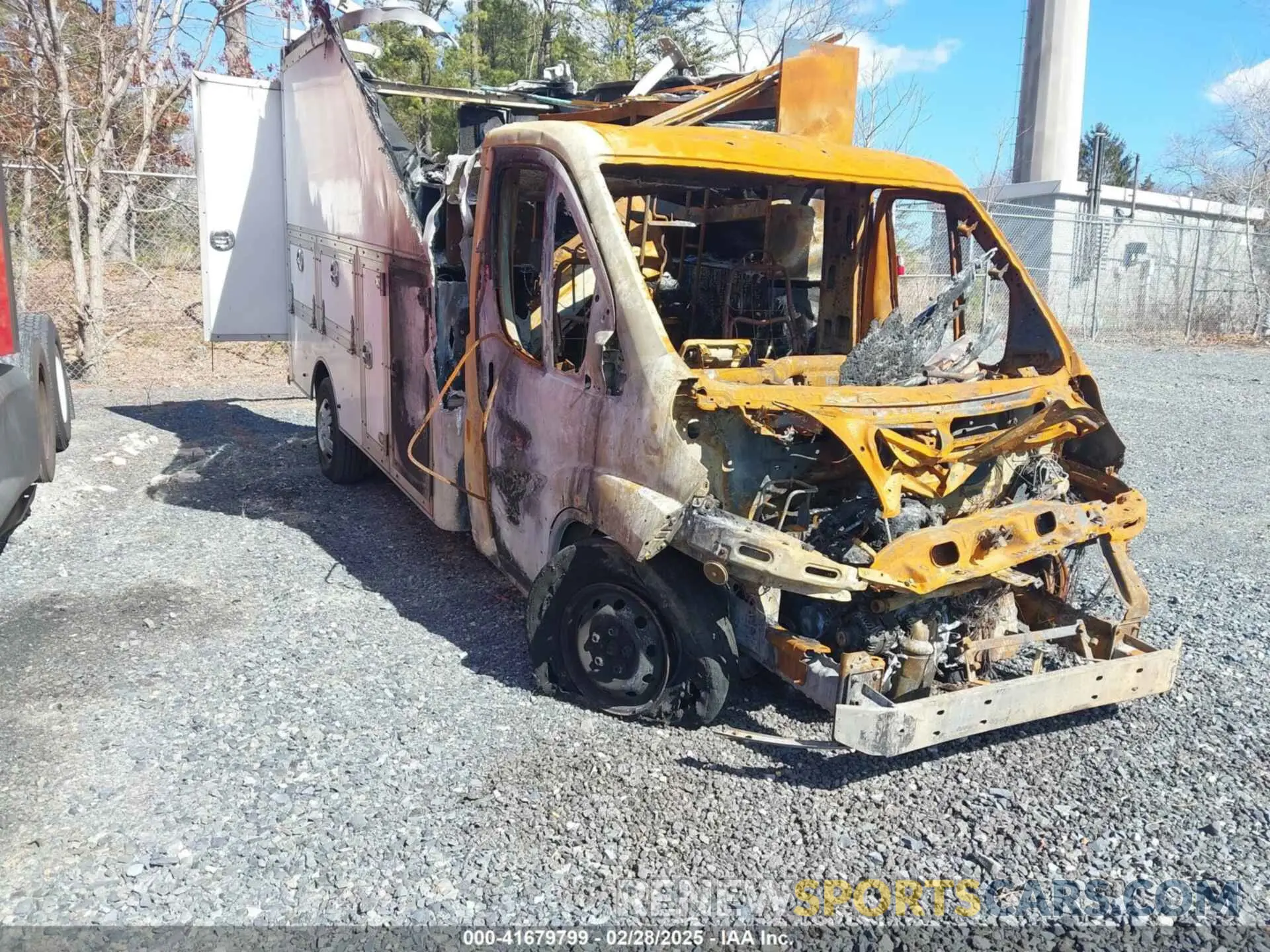 1 Photograph of a damaged car 3C7WRVMG6KE503971 RAM PROMASTER 3500 CUTAWAY 2019