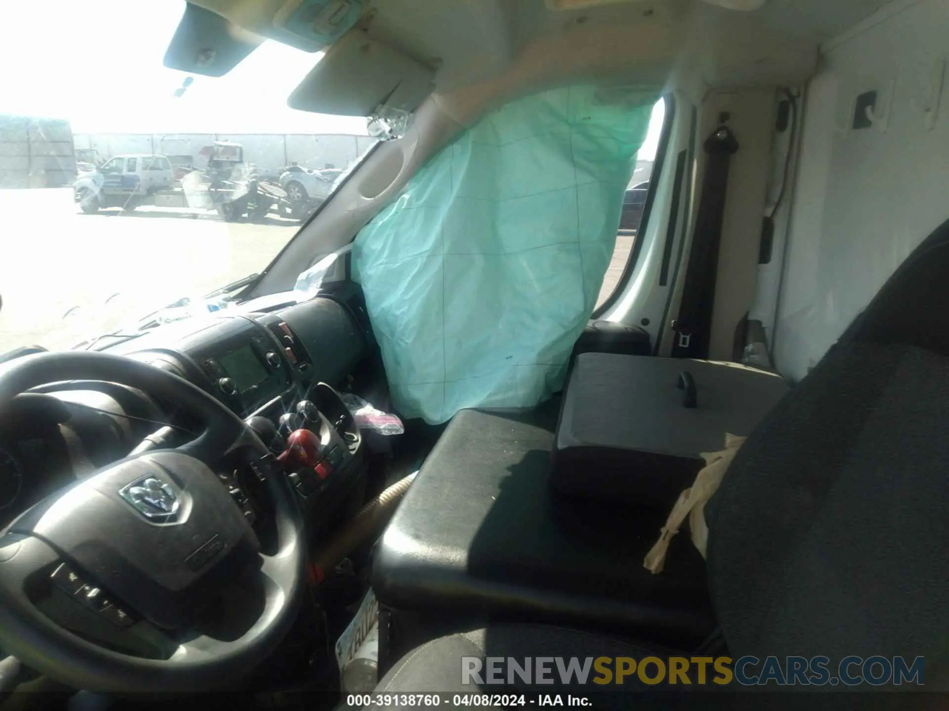 6 Photograph of a damaged car 3C7WRVLG0ME524917 RAM PROMASTER 3500 CUTAWAY 2021