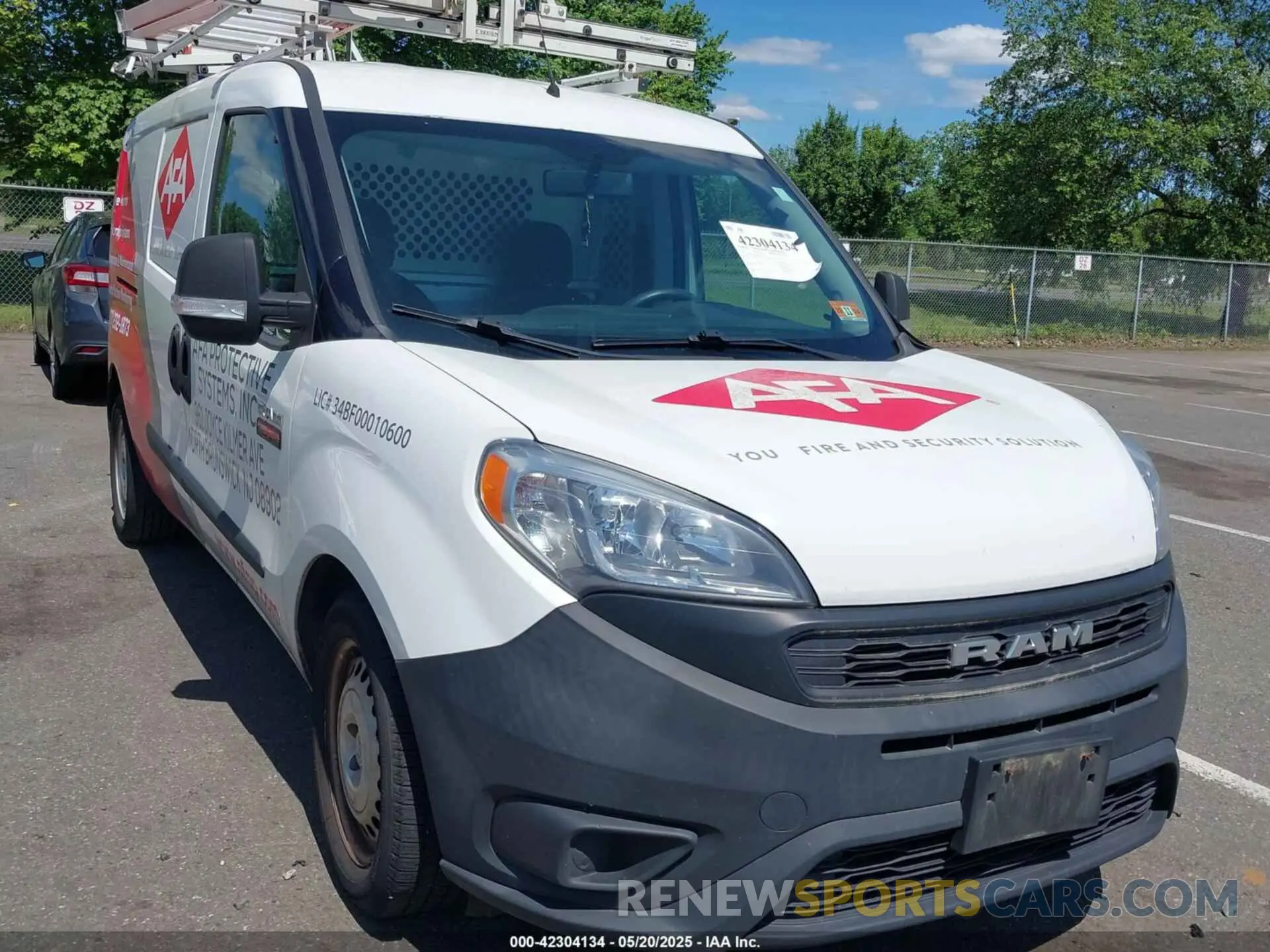 1 Photograph of a damaged car ZFBHRFAB0K6N83944 RAM PROMASTER CITY 2019