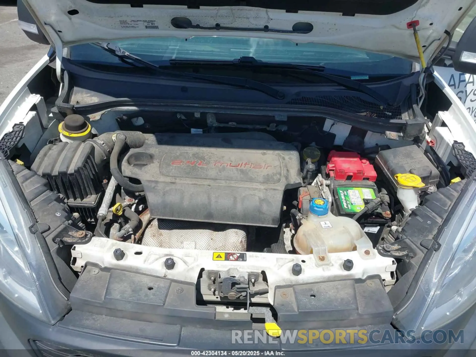 10 Photograph of a damaged car ZFBHRFAB0K6N83944 RAM PROMASTER CITY 2019