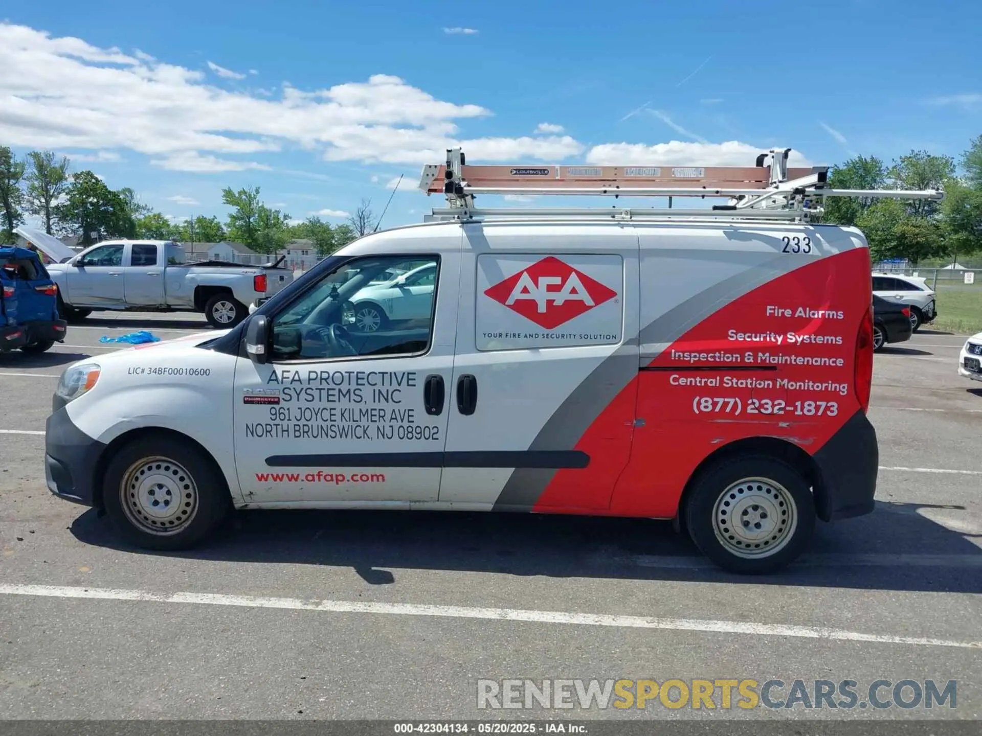 14 Photograph of a damaged car ZFBHRFAB0K6N83944 RAM PROMASTER CITY 2019