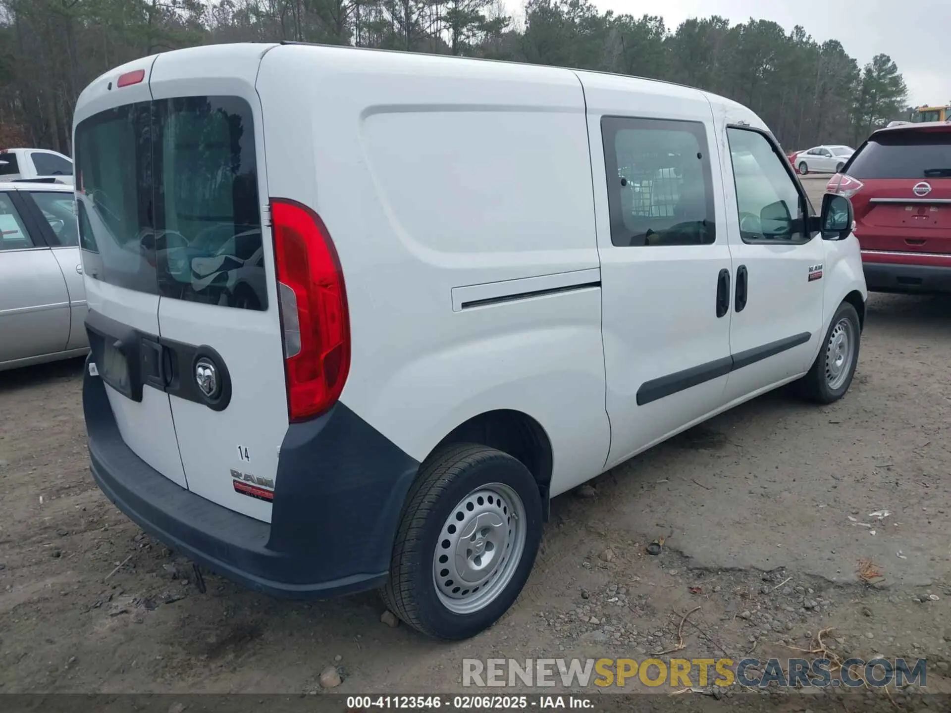 4 Photograph of a damaged car ZFBHRFAB1K6M31770 RAM PROMASTER CITY 2019