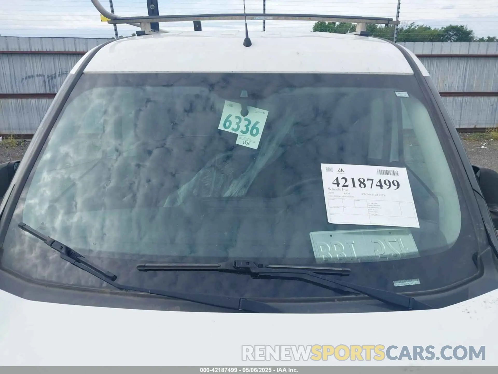 17 Photograph of a damaged car ZFBHRFAB1K6N71592 RAM PROMASTER CITY 2019