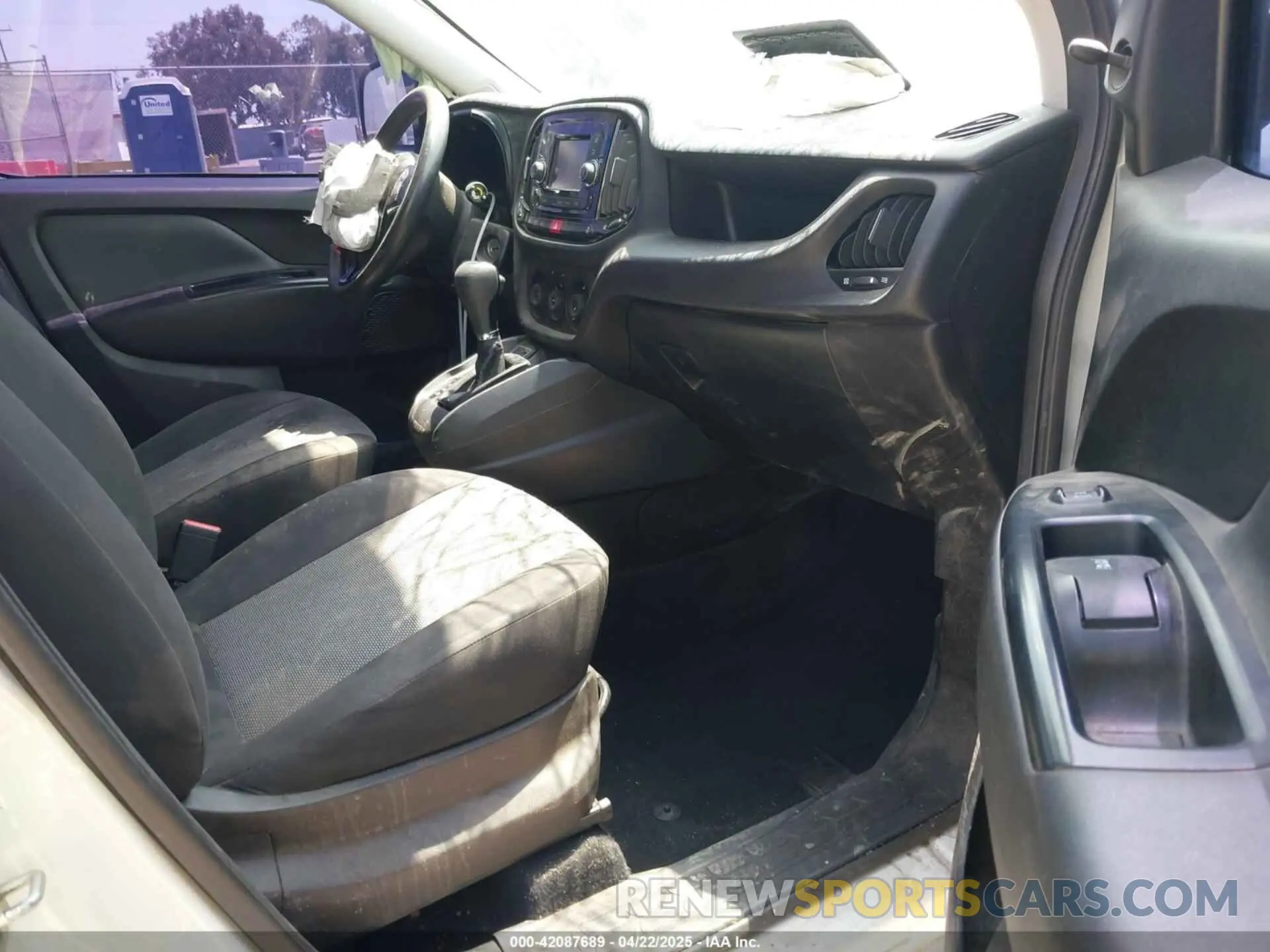5 Photograph of a damaged car ZFBHRFAB2K6M48318 RAM PROMASTER CITY 2019