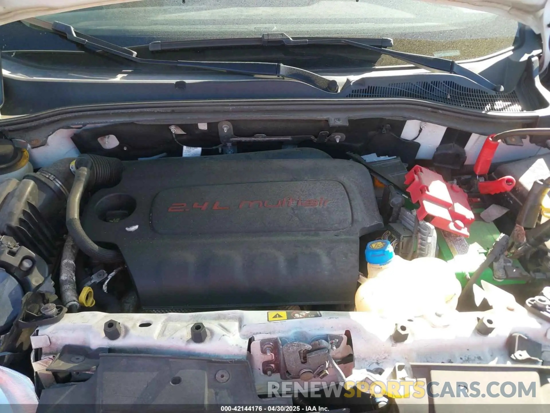 10 Photograph of a damaged car ZFBHRFAB3K6N55295 RAM PROMASTER CITY 2019