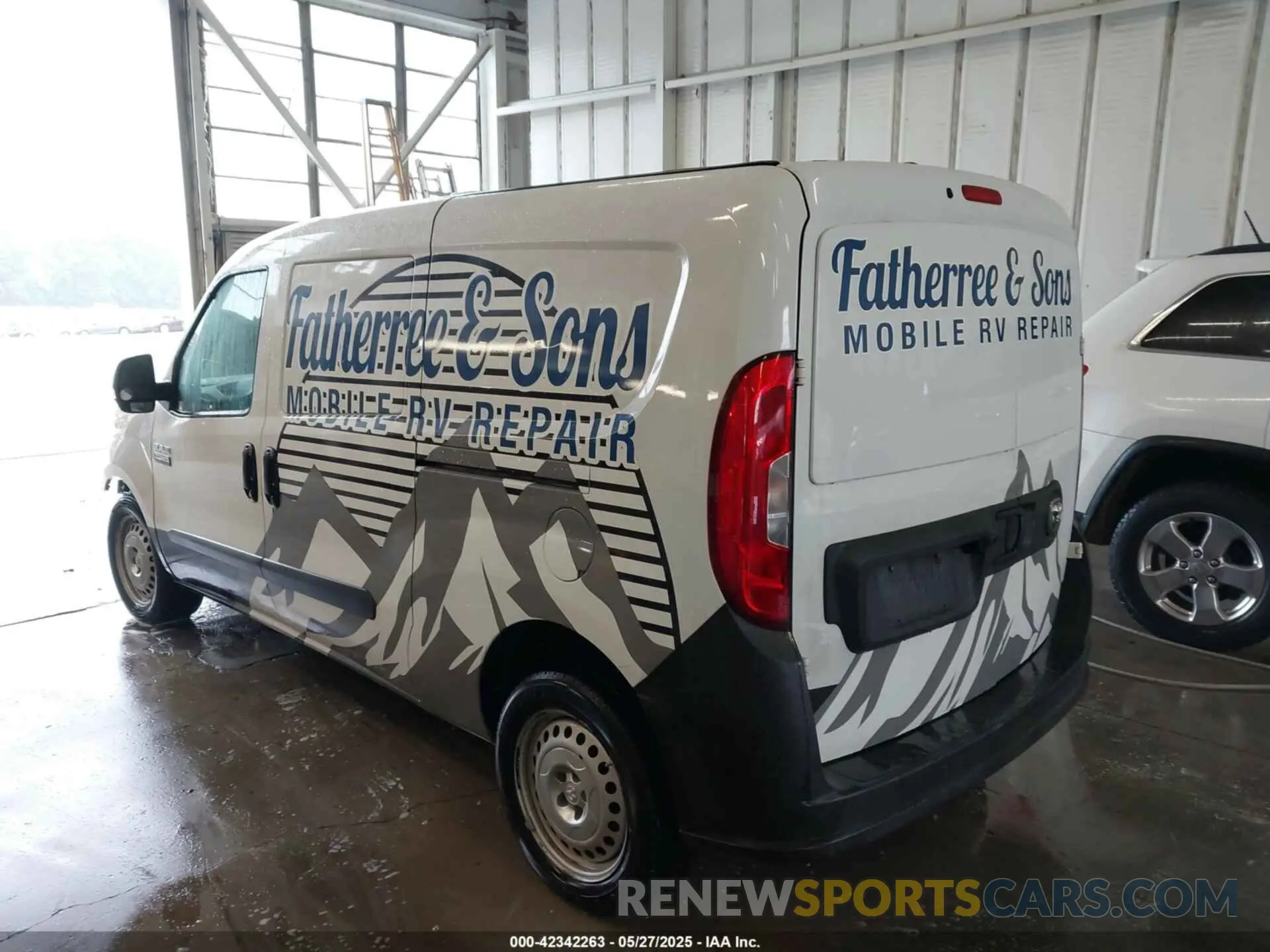 3 Photograph of a damaged car ZFBHRFAB4K6M64200 RAM PROMASTER CITY 2019