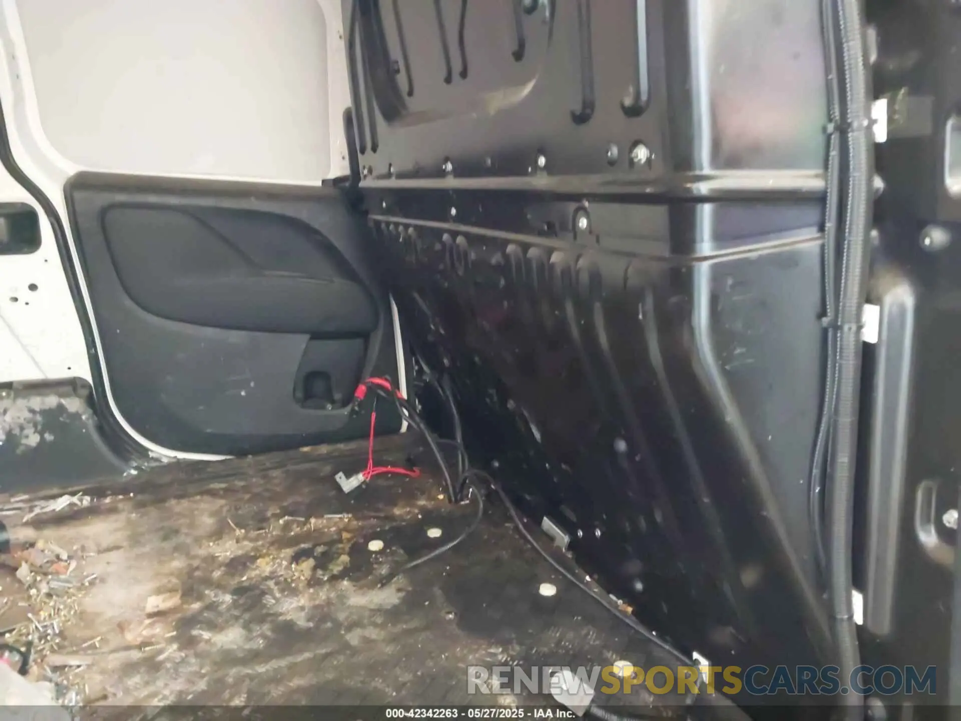 8 Photograph of a damaged car ZFBHRFAB4K6M64200 RAM PROMASTER CITY 2019