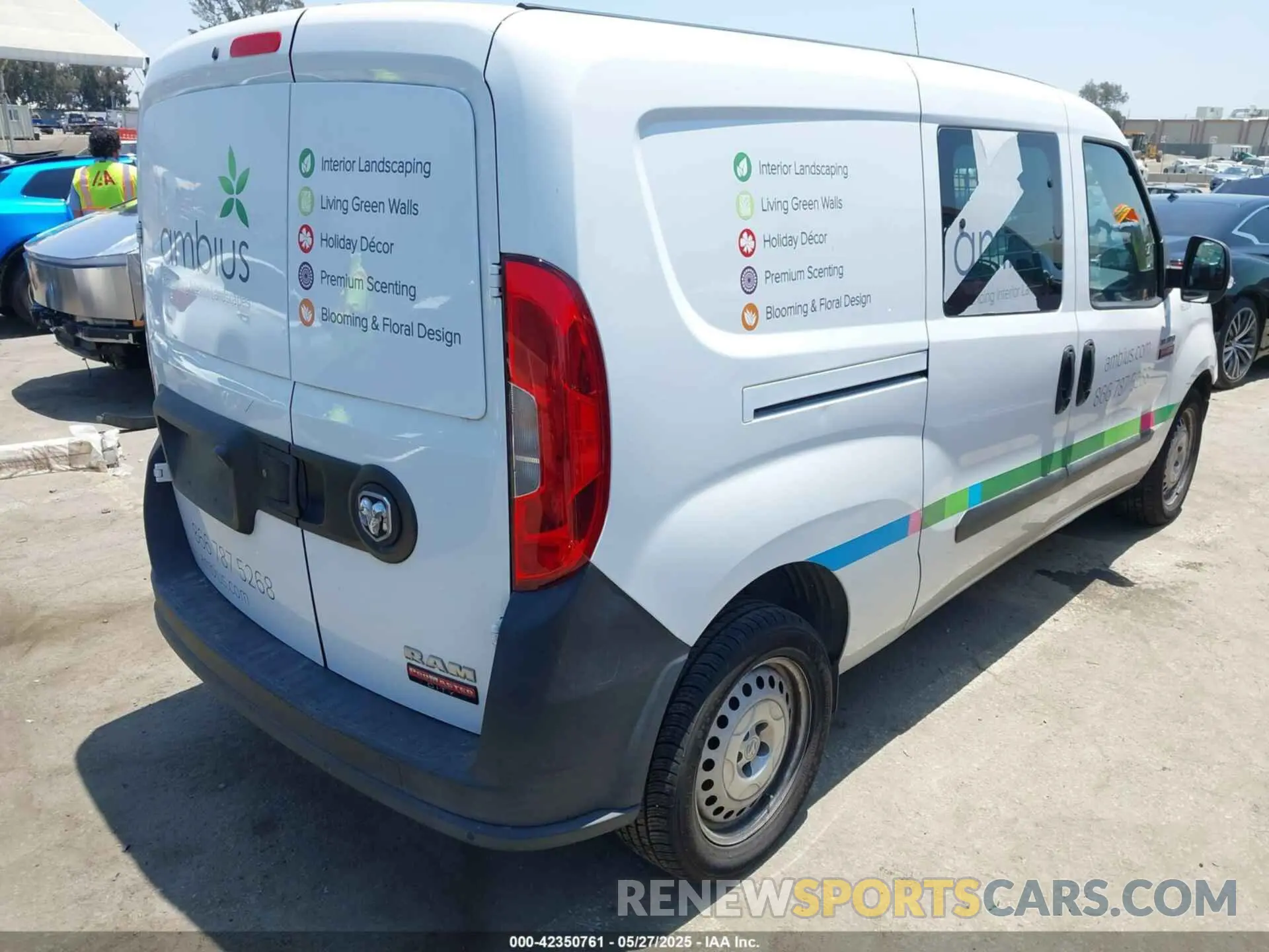4 Photograph of a damaged car ZFBHRFAB4K6N81095 RAM PROMASTER CITY 2019