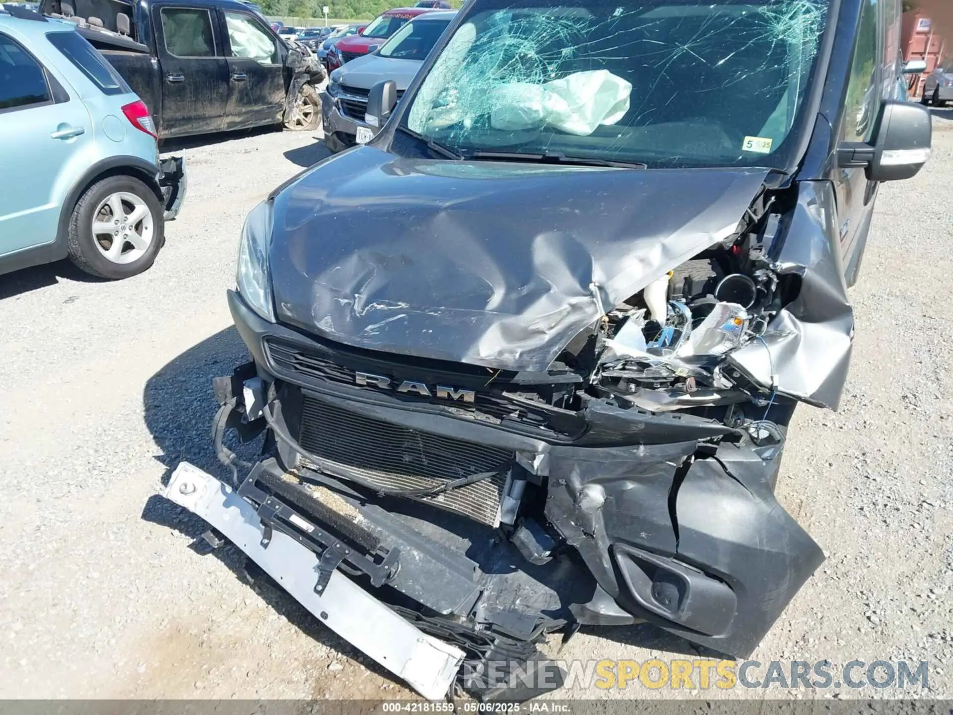 17 Photograph of a damaged car ZFBHRFAB8K6M64734 RAM PROMASTER CITY 2019