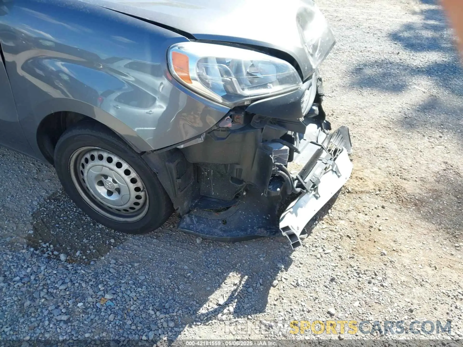 18 Photograph of a damaged car ZFBHRFAB8K6M64734 RAM PROMASTER CITY 2019