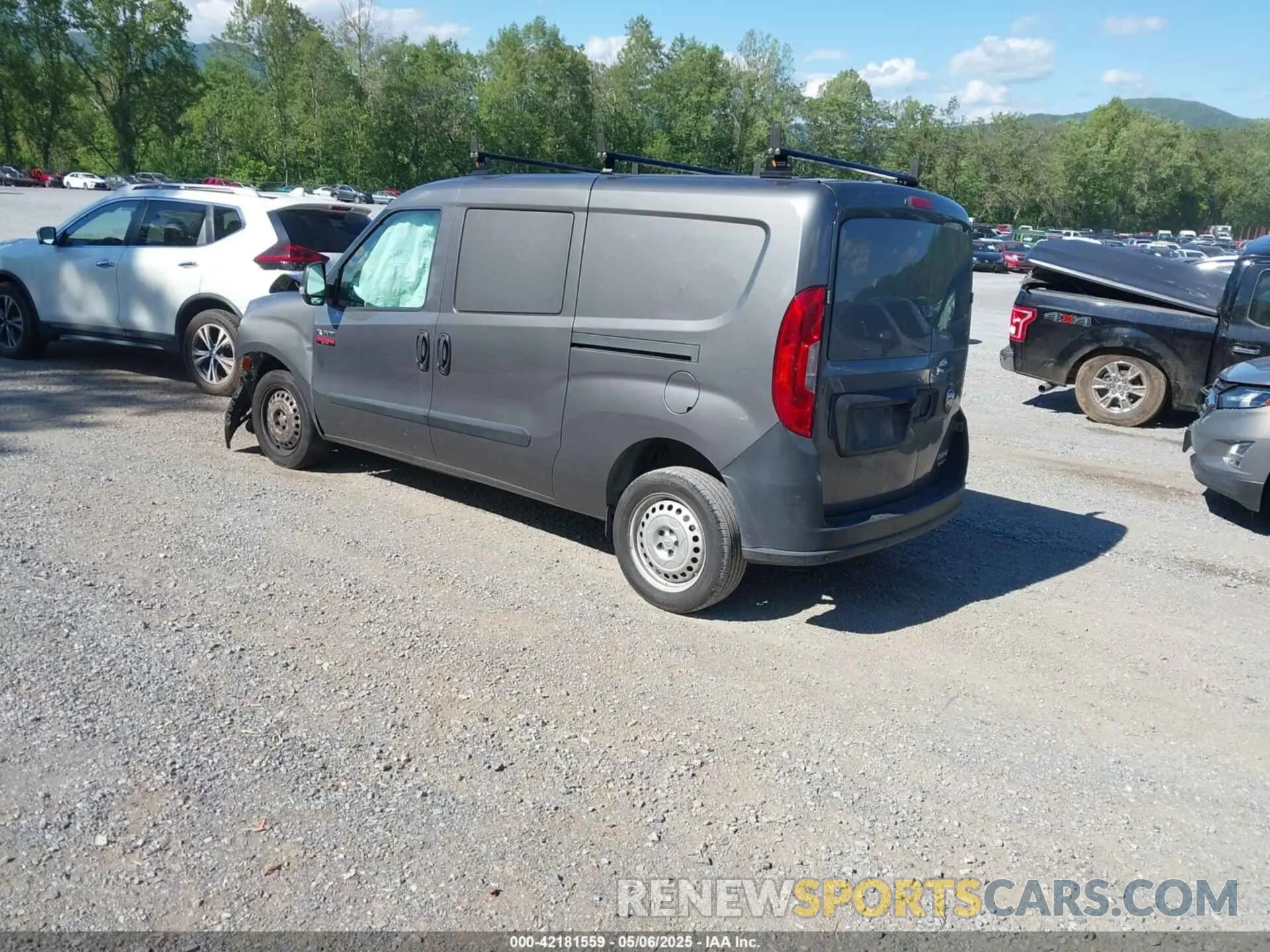 3 Photograph of a damaged car ZFBHRFAB8K6M64734 RAM PROMASTER CITY 2019