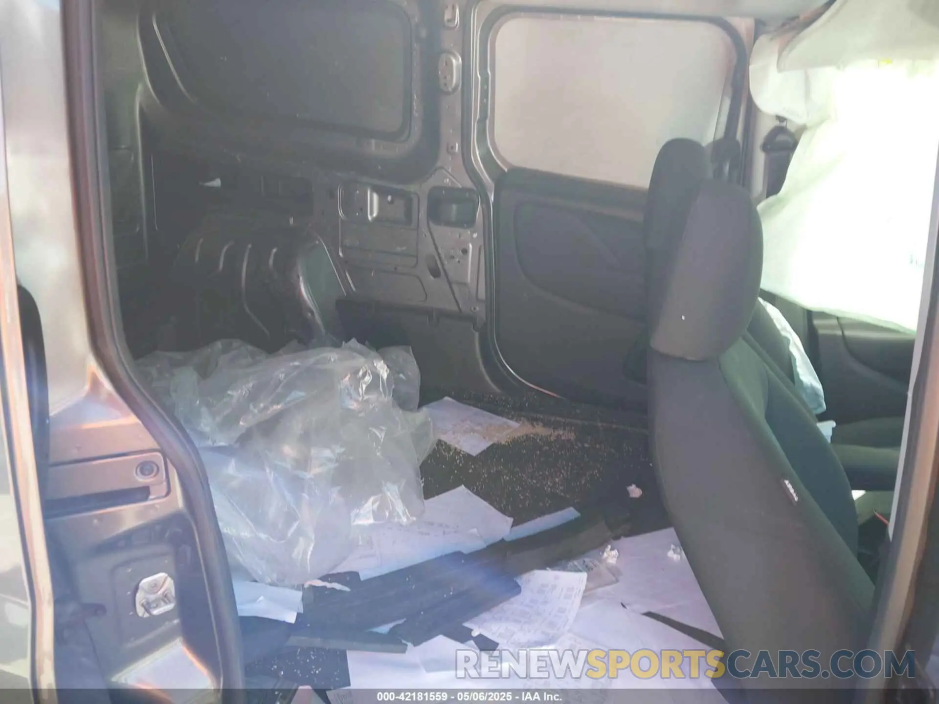 8 Photograph of a damaged car ZFBHRFAB8K6M64734 RAM PROMASTER CITY 2019