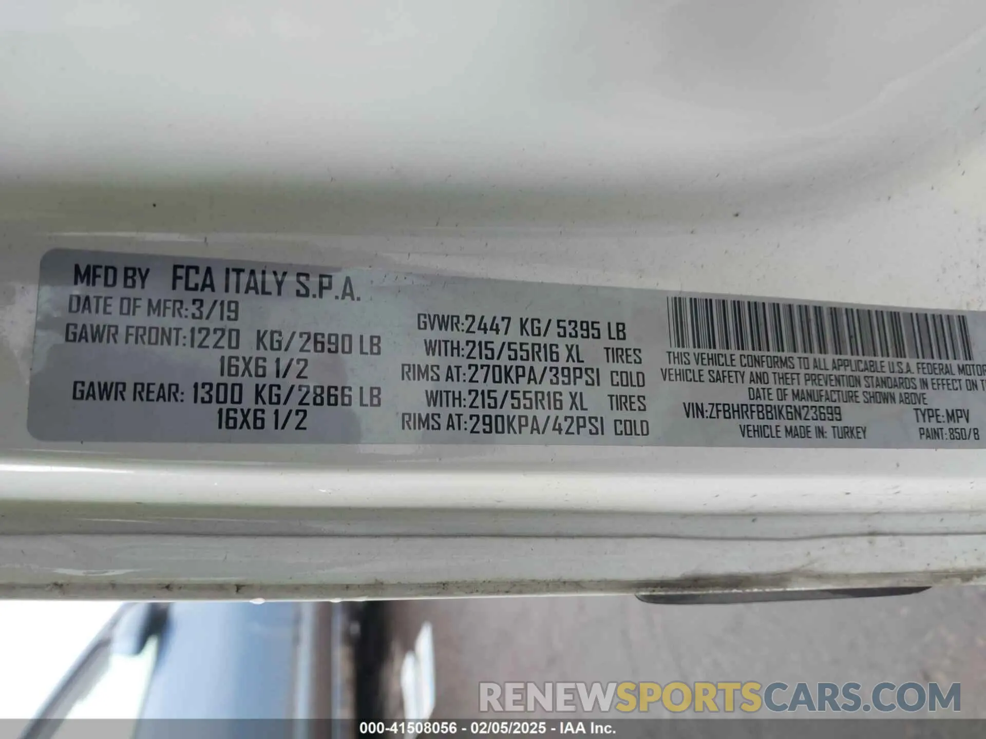9 Photograph of a damaged car ZFBHRFBB1K6N23699 RAM PROMASTER CITY 2019