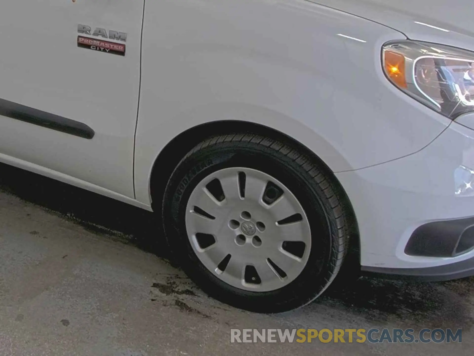 6 Photograph of a damaged car ZFBHRFBB1K6N73731 RAM PROMASTER CITY 2019