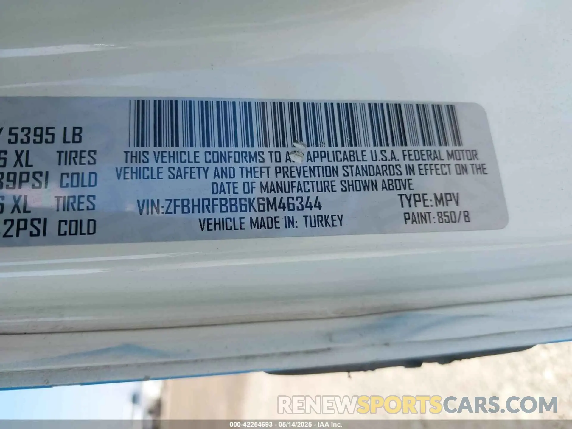 9 Photograph of a damaged car ZFBHRFBB6K6M46344 RAM PROMASTER CITY 2019