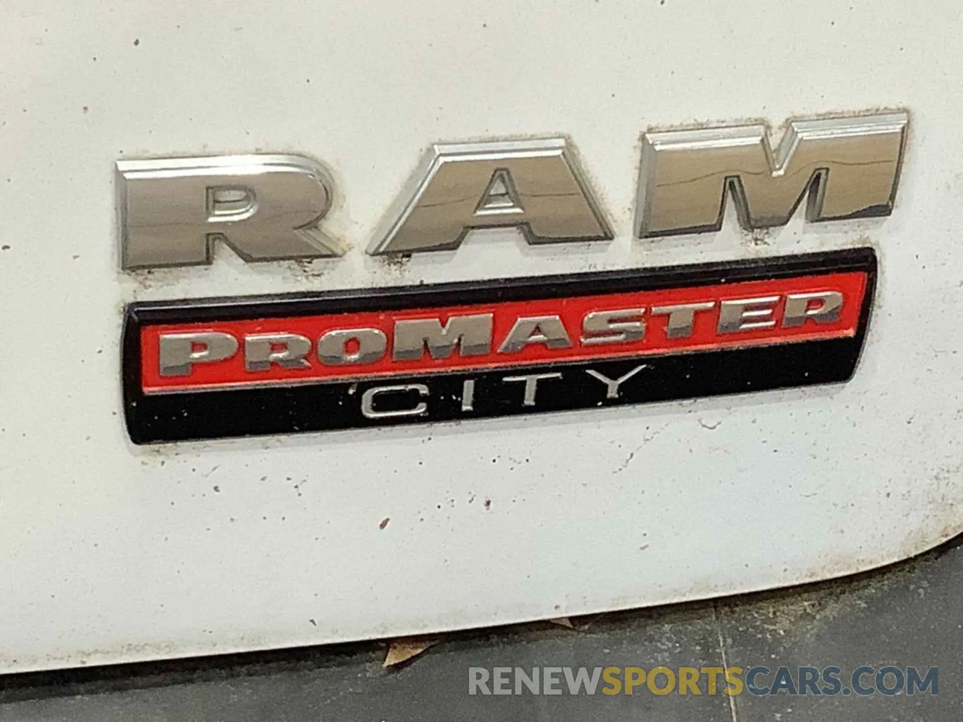 31 Photograph of a damaged car ZFBHRFAB5L6P14884 RAM PROMASTER CITY 2020