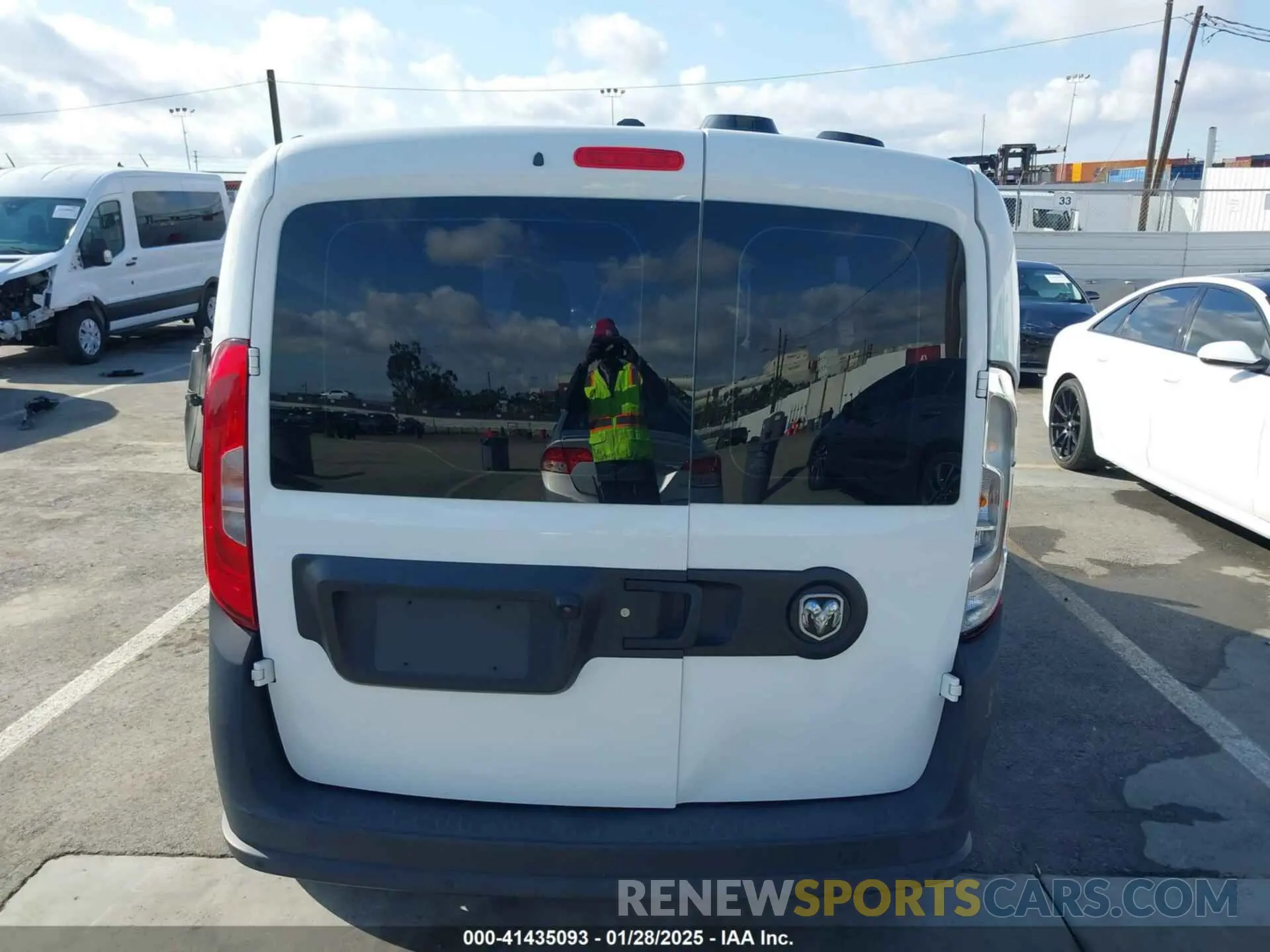 15 Photograph of a damaged car ZFBHRFAB5L6R92698 RAM PROMASTER CITY 2020