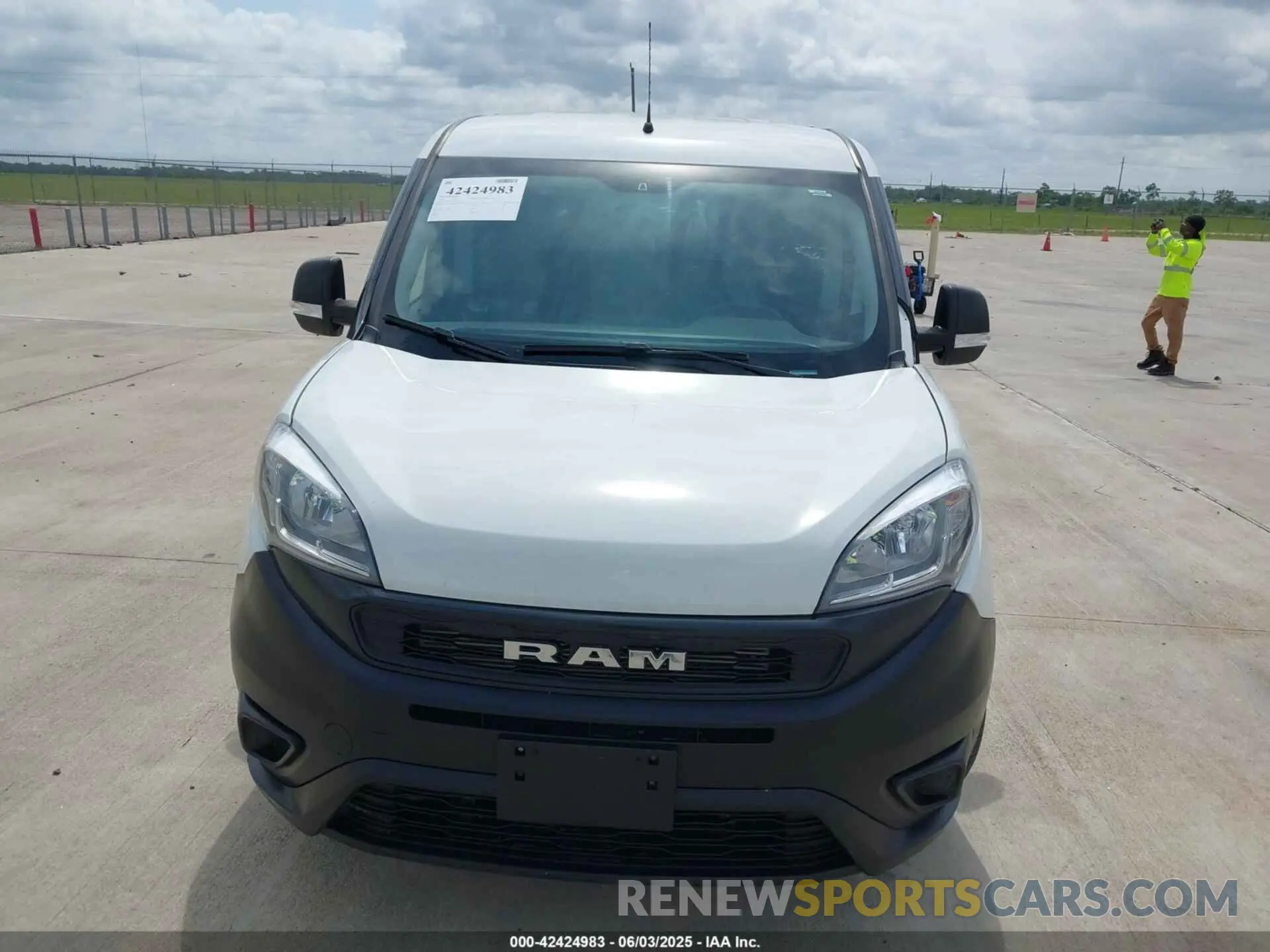6 Photograph of a damaged car ZFBHRFAB6L6P23917 RAM PROMASTER CITY 2020