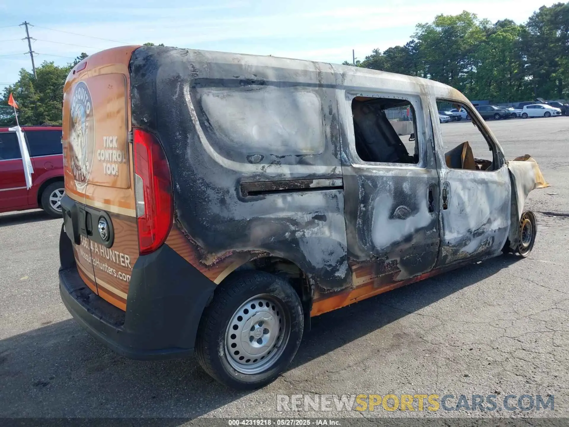 4 Photograph of a damaged car ZFBHRFAB7L6S46415 RAM PROMASTER CITY 2020