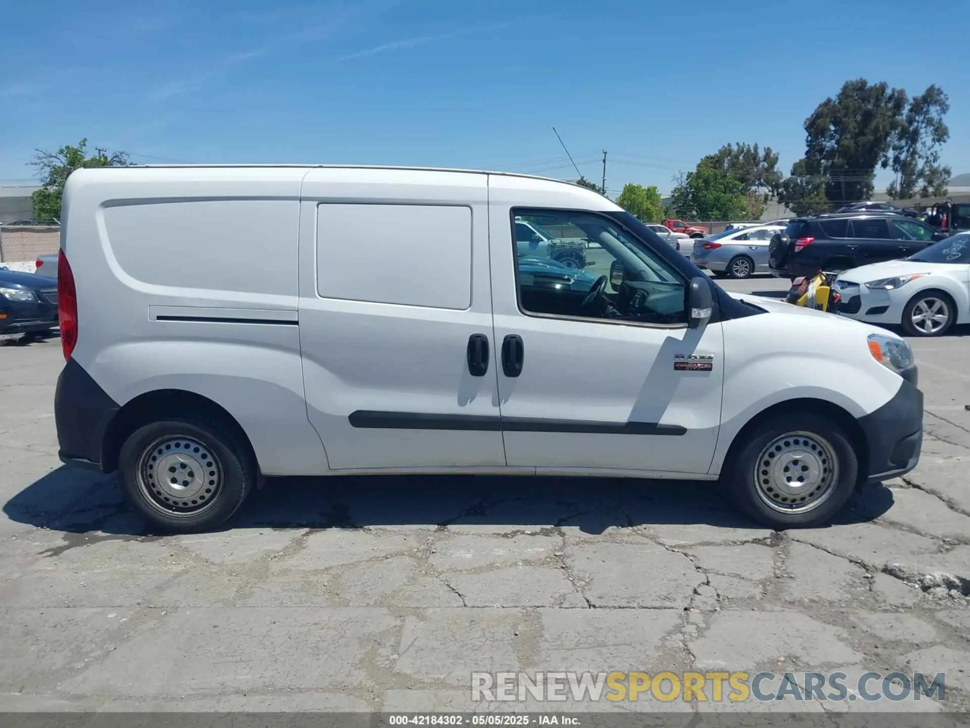 13 Photograph of a damaged car ZFBHRFAB8L6P39648 RAM PROMASTER CITY 2020