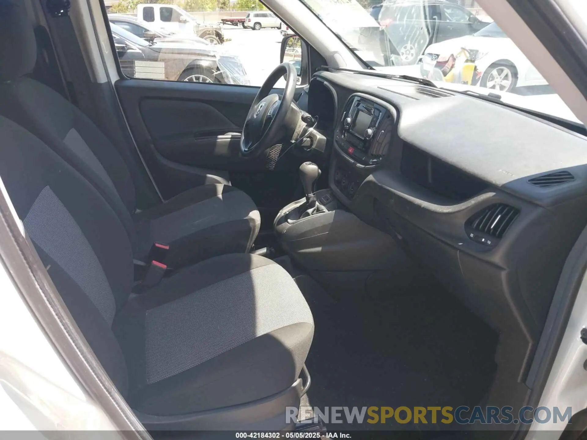 5 Photograph of a damaged car ZFBHRFAB8L6P39648 RAM PROMASTER CITY 2020