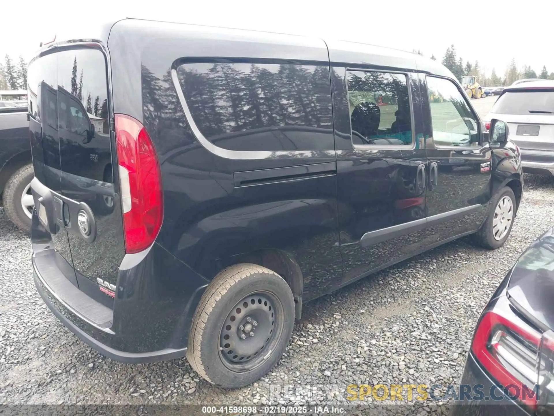 4 Photograph of a damaged car ZFBHRFBB2L6R85917 RAM PROMASTER CITY 2020